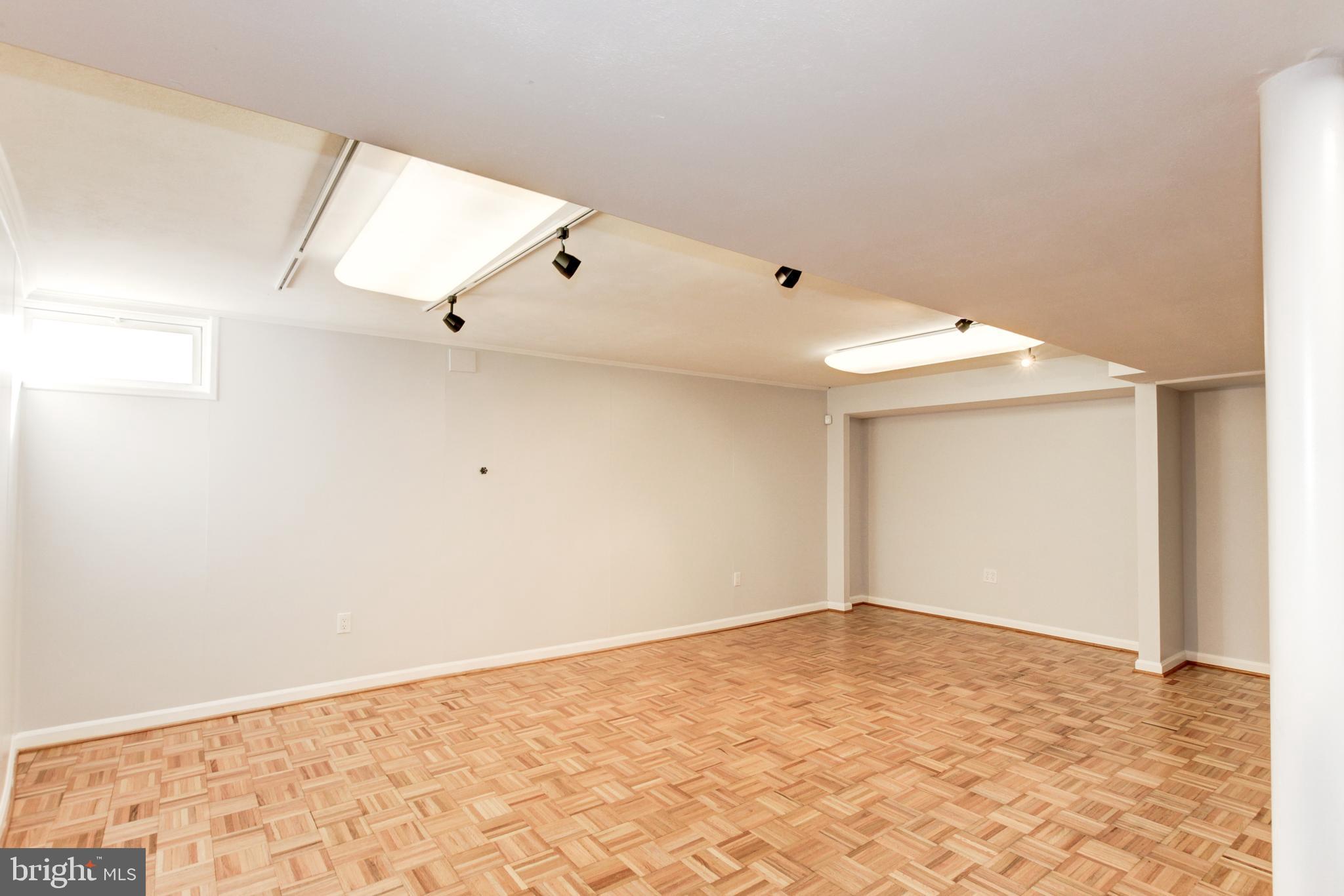 BELTSVILLE HEIGHTS - Residential