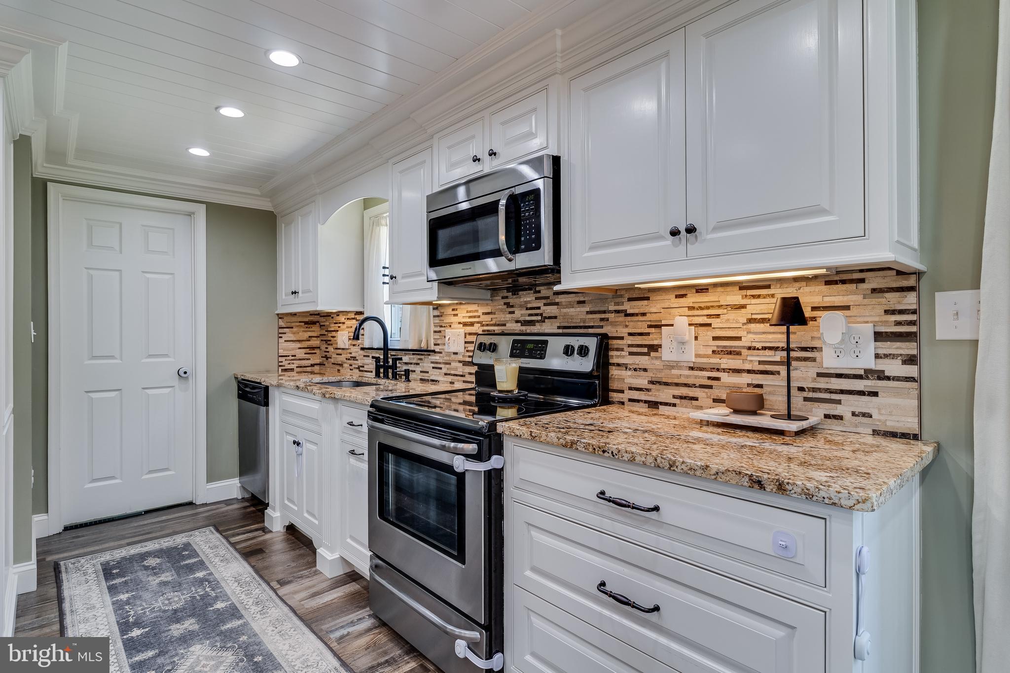 PETE GROVER - ST LEONARD - Residential