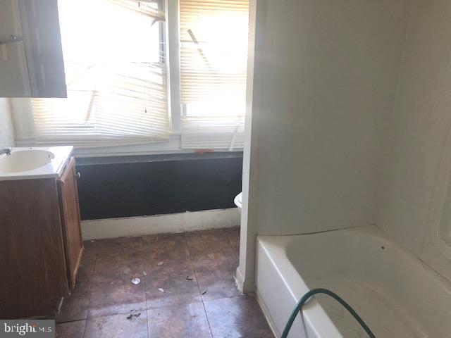 WINDSOR HILLS - Residential Income