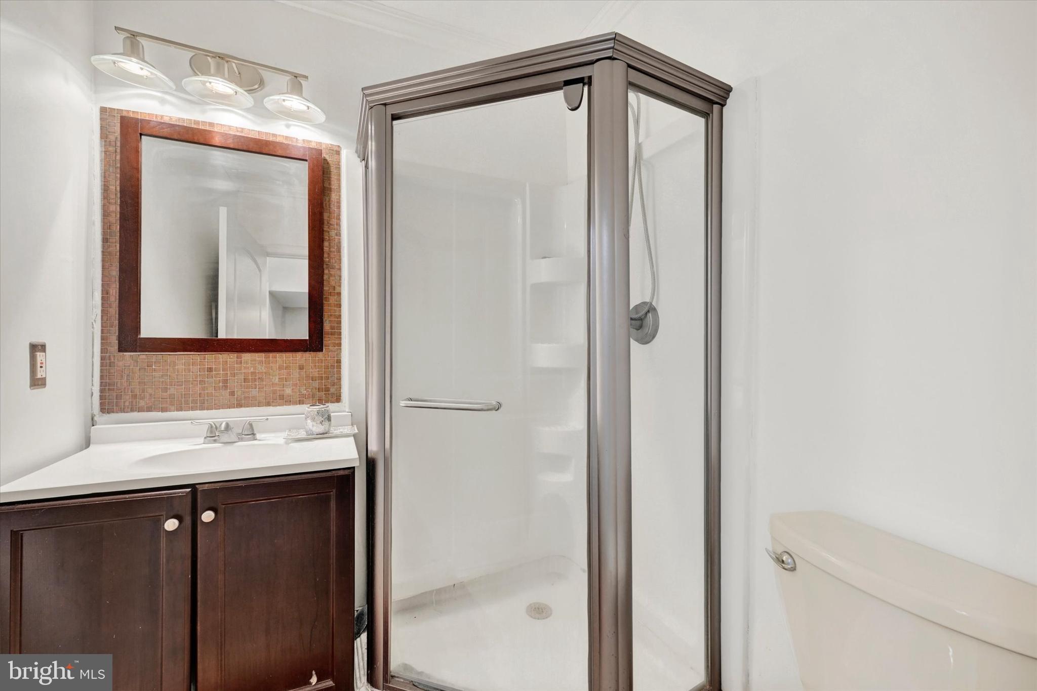 JOHNSTON SQUARE - Residential