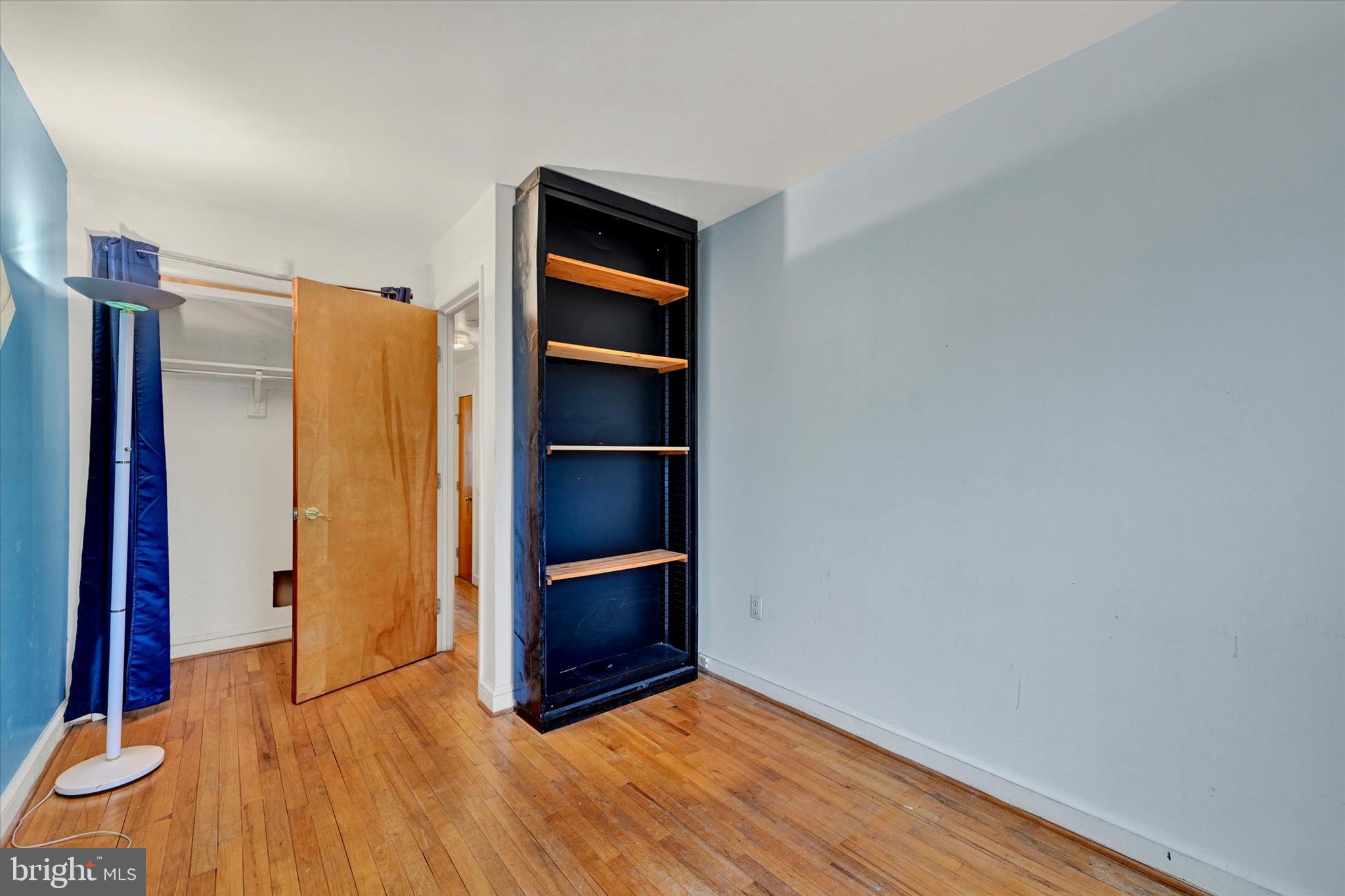 JOHNSTON SQUARE - Residential