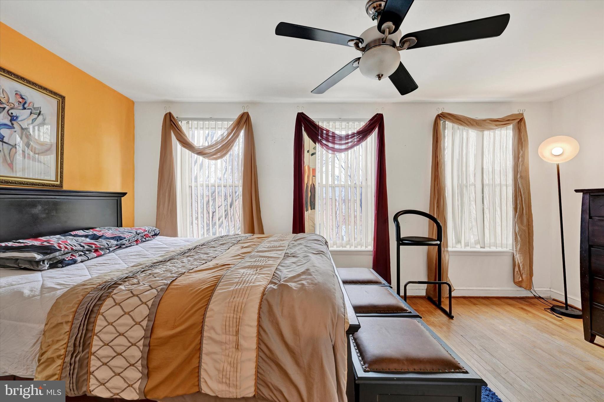 JOHNSTON SQUARE - Residential