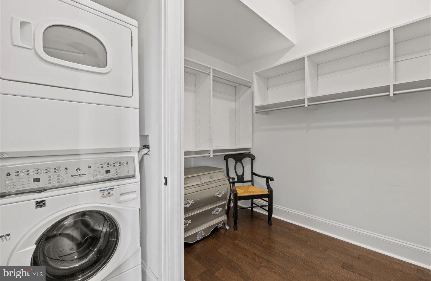 SILVER LAKE SHORES - Residential