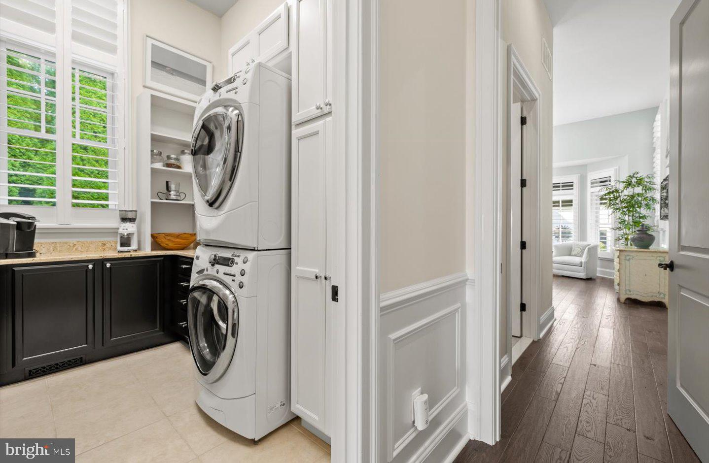 SILVER LAKE SHORES - Residential