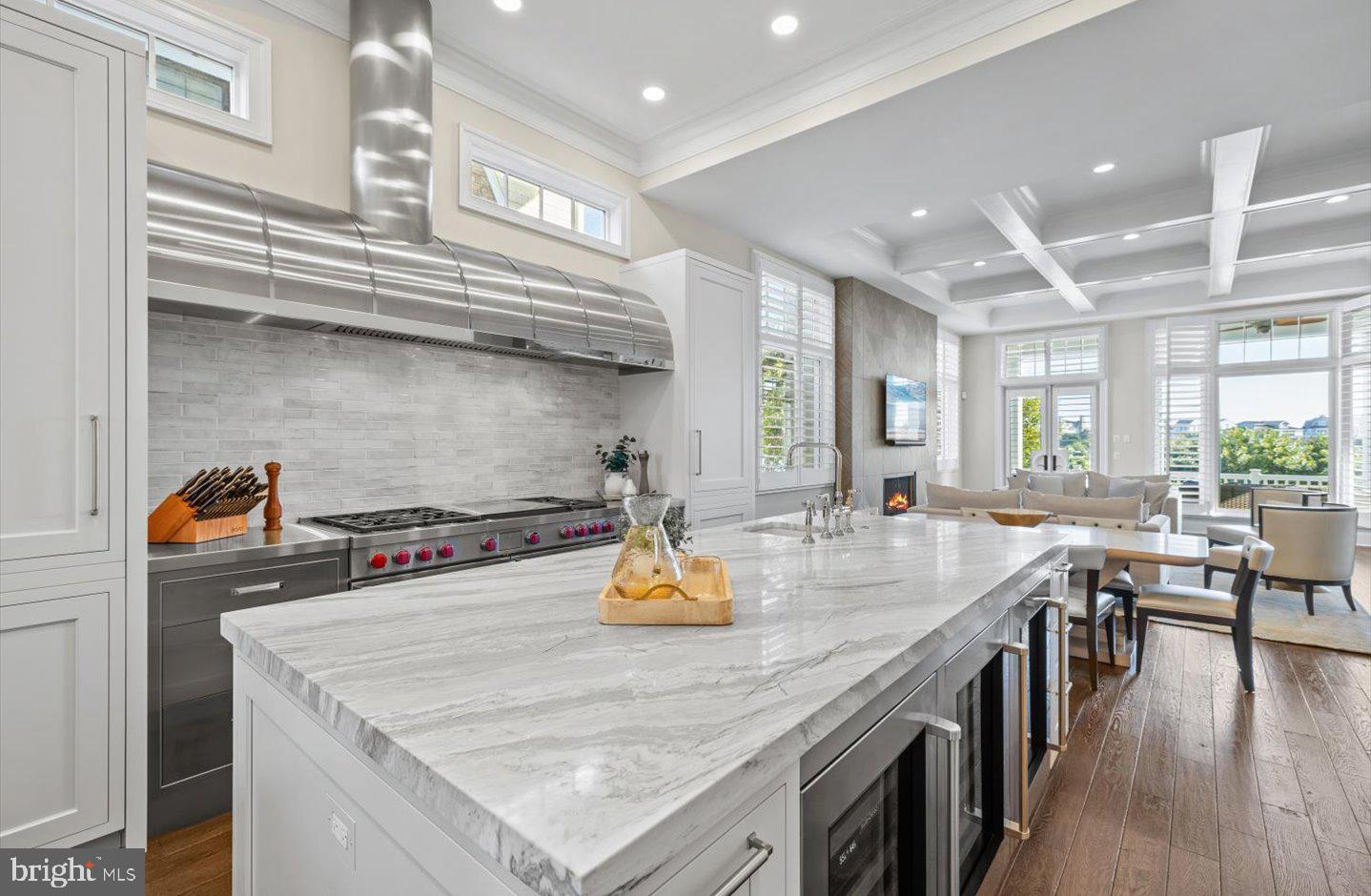 SILVER LAKE SHORES - Residential