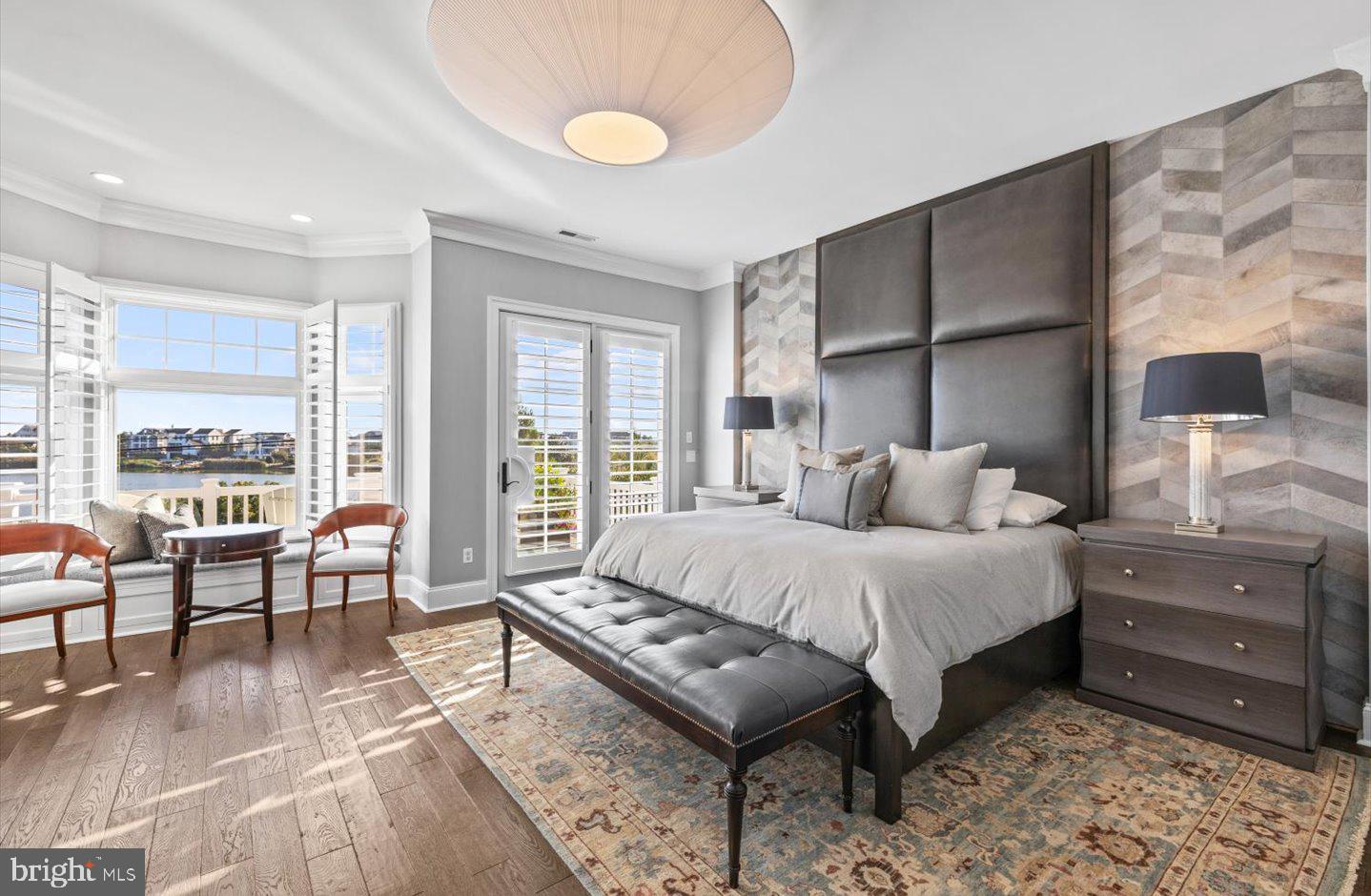 SILVER LAKE SHORES - Residential