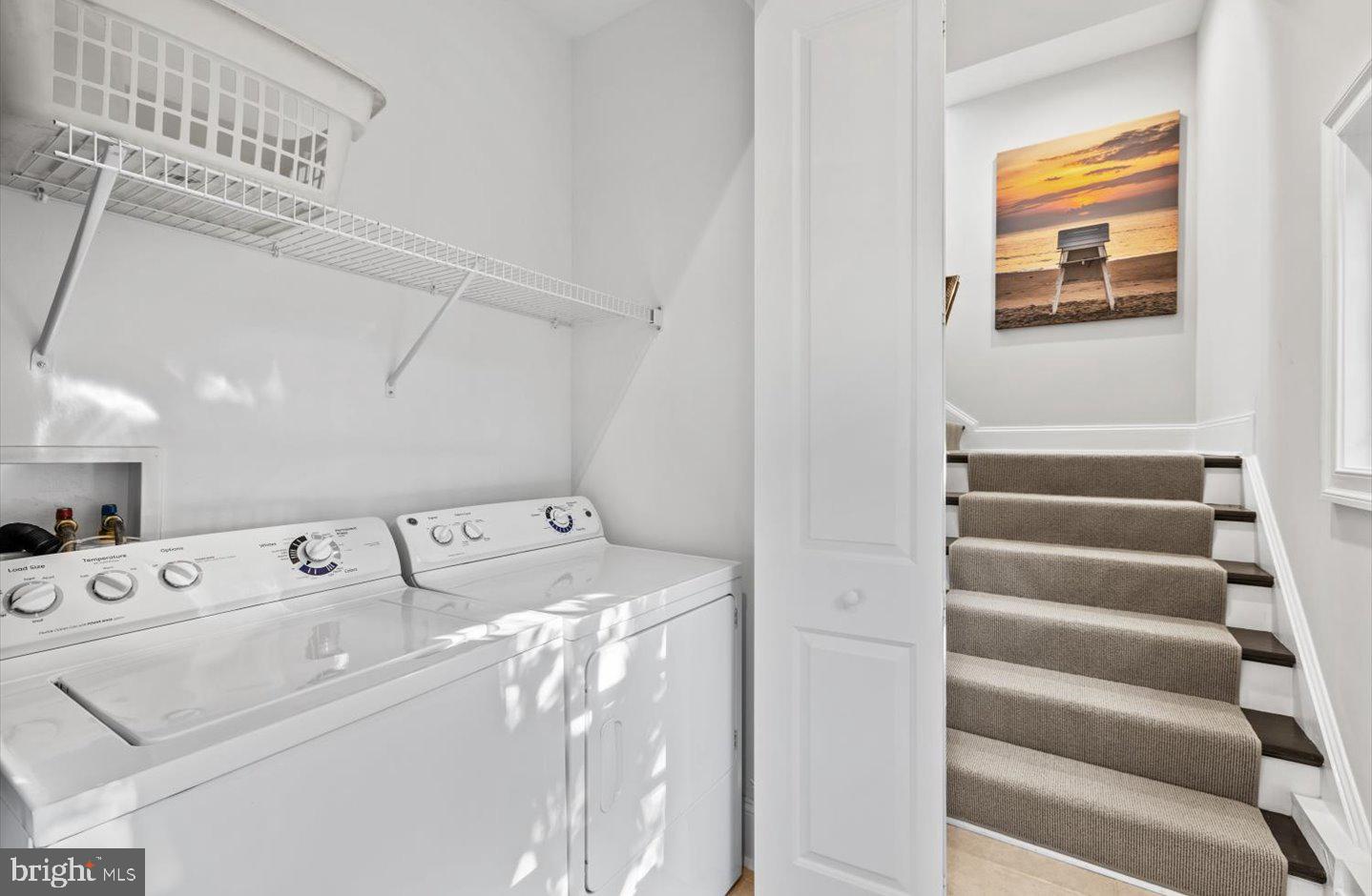 SILVER LAKE SHORES - Residential