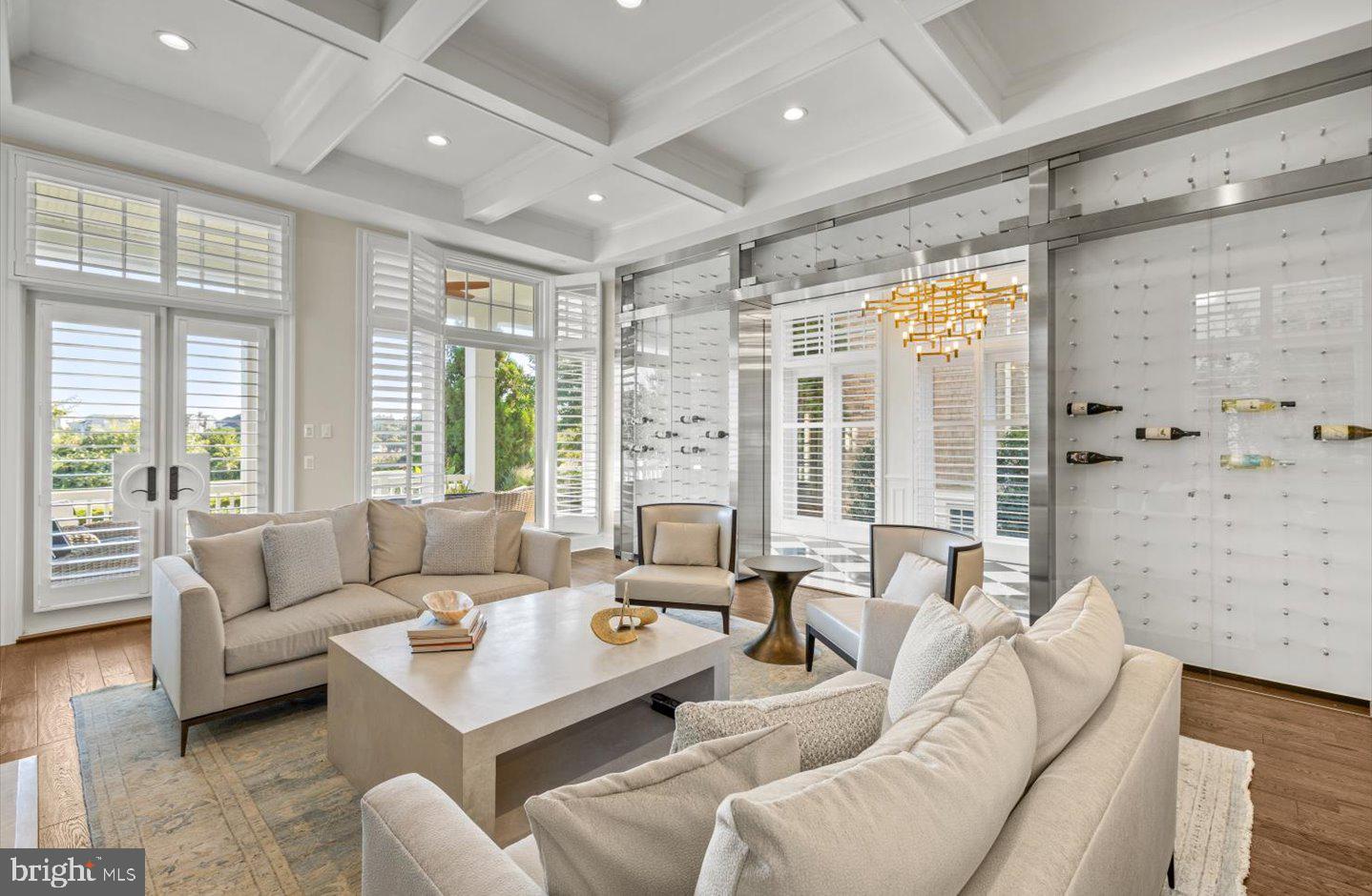 SILVER LAKE SHORES - Residential