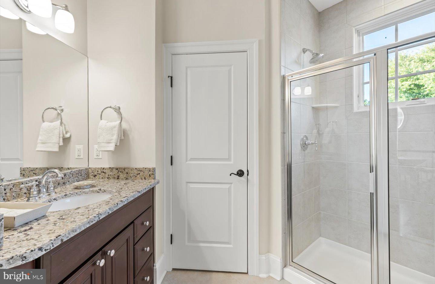 SILVER LAKE SHORES - Residential