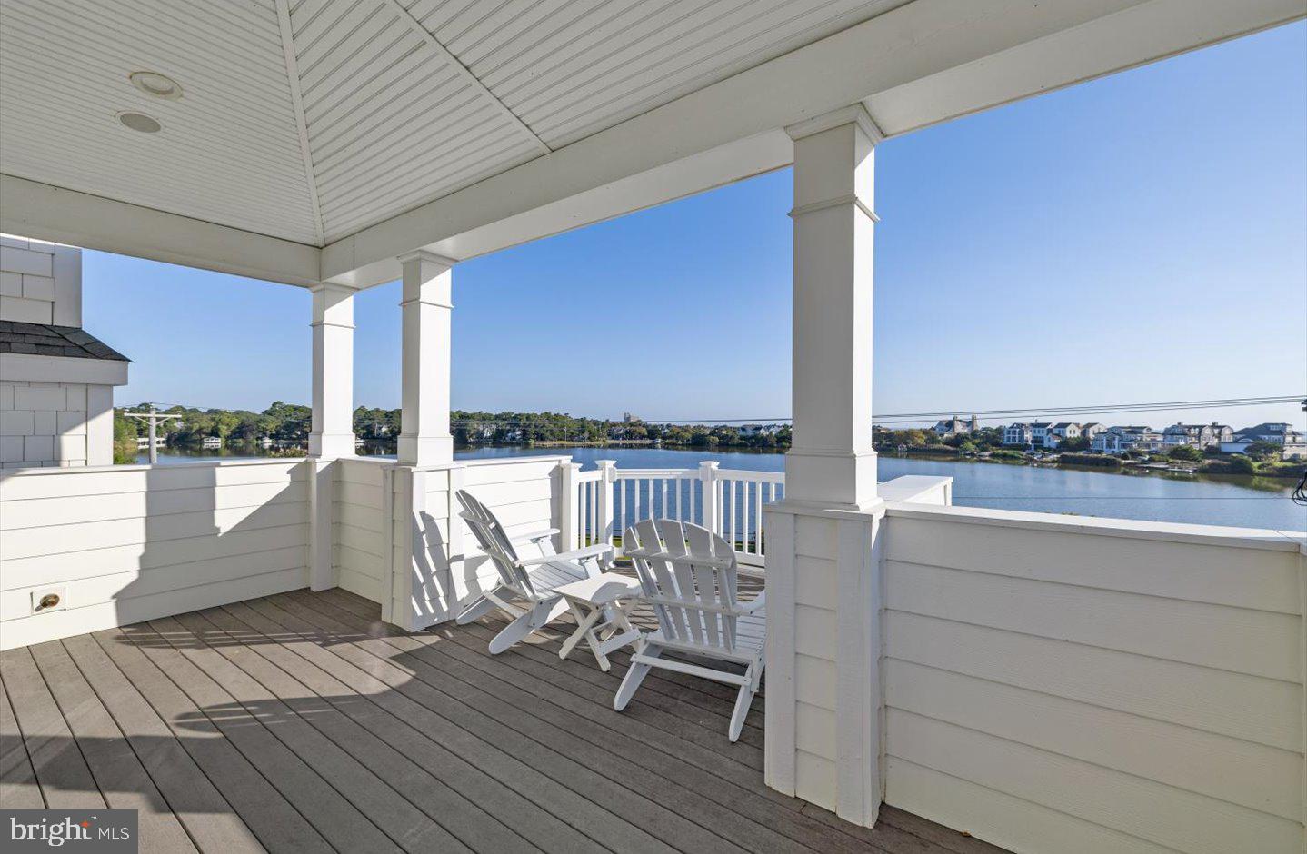 SILVER LAKE SHORES - Residential