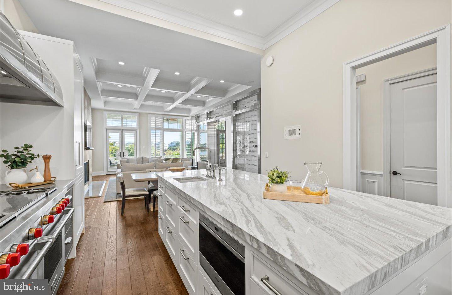 SILVER LAKE SHORES - Residential