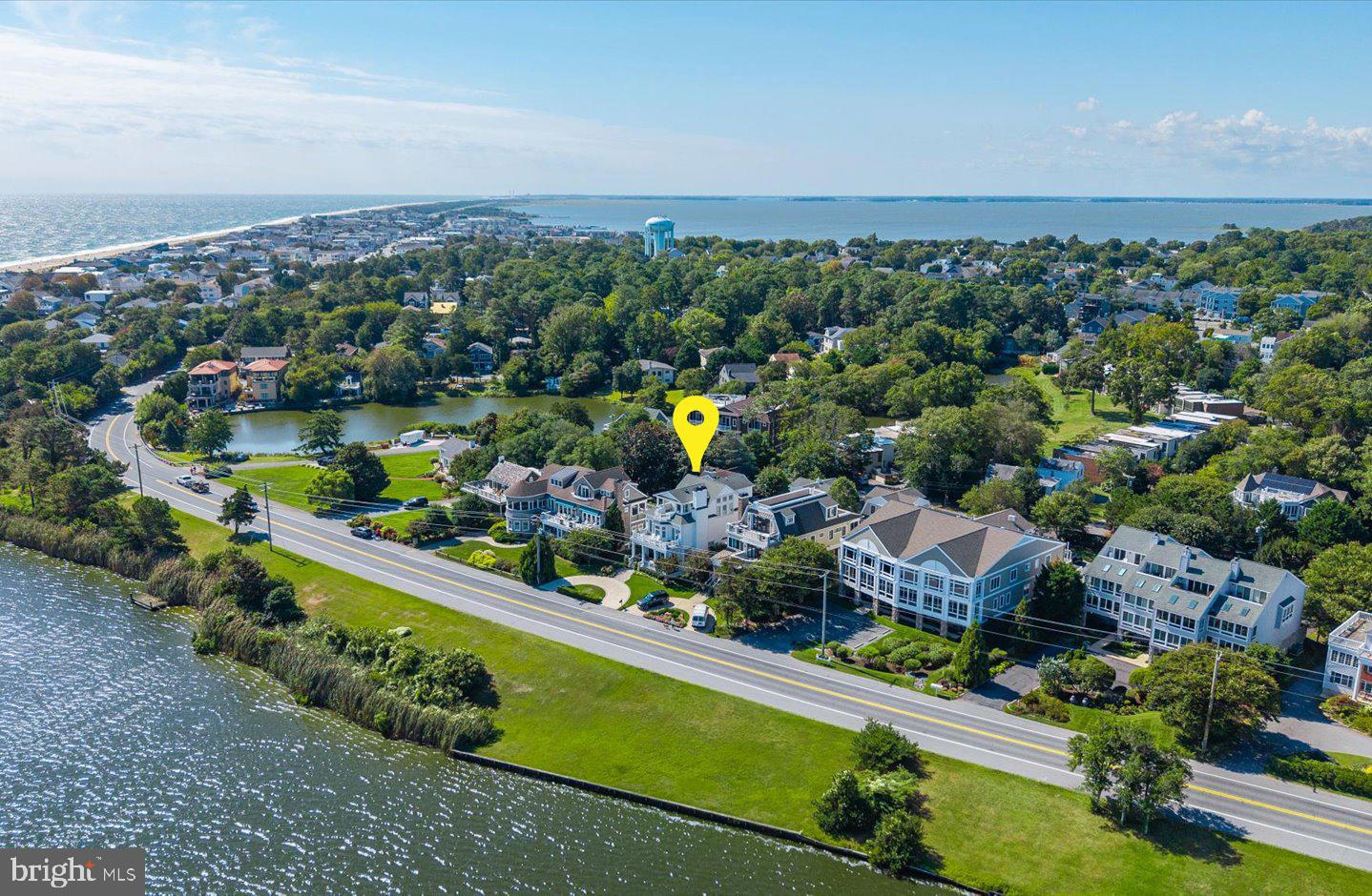 SILVER LAKE SHORES - Residential