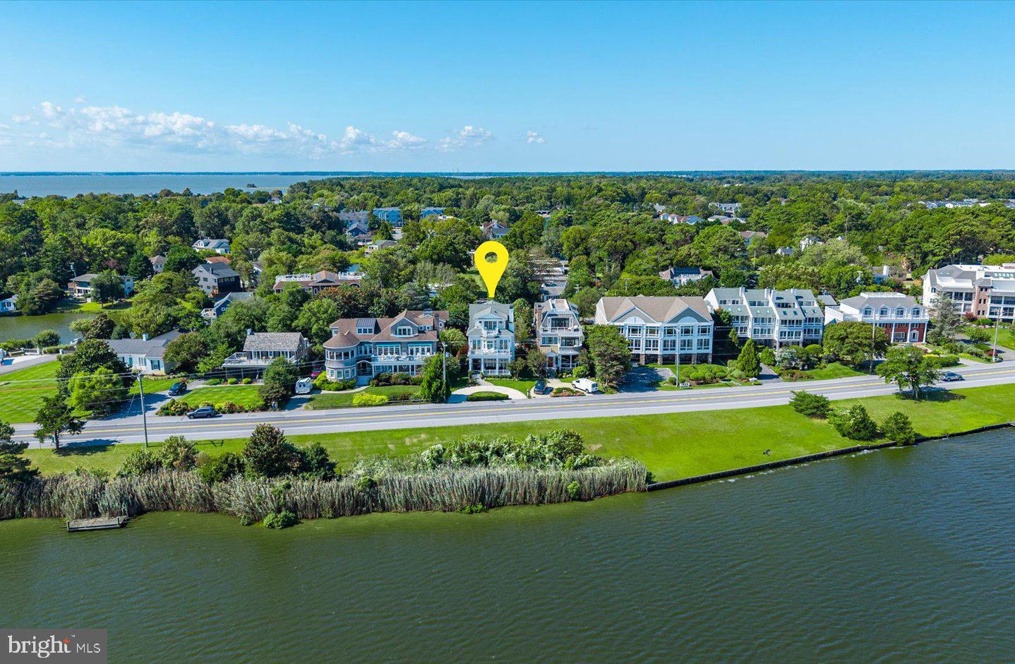 SILVER LAKE SHORES - Residential