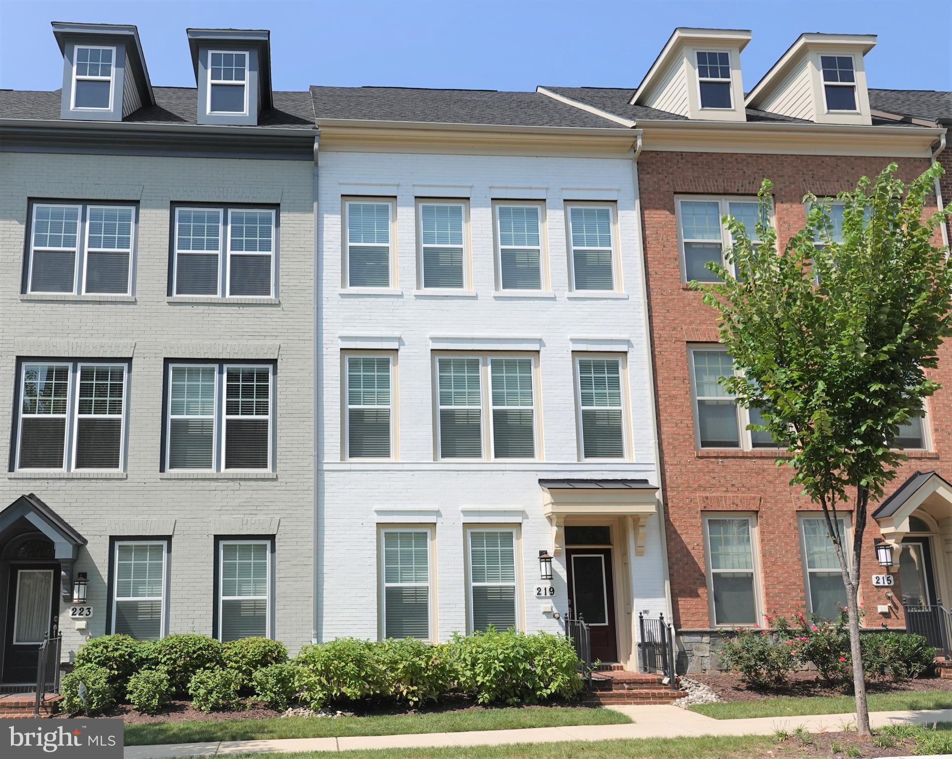 CROWN FARM - Residential Lease