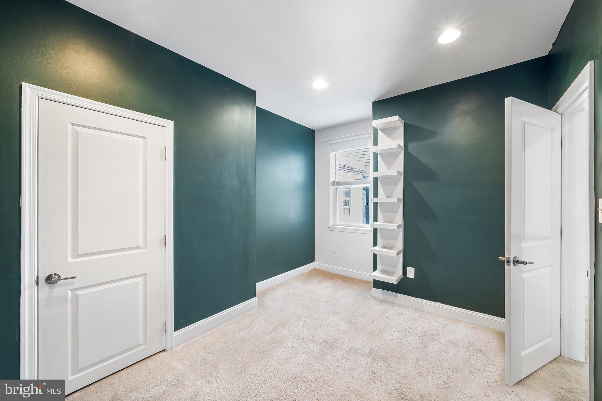 PORT RICHMOND - Residential