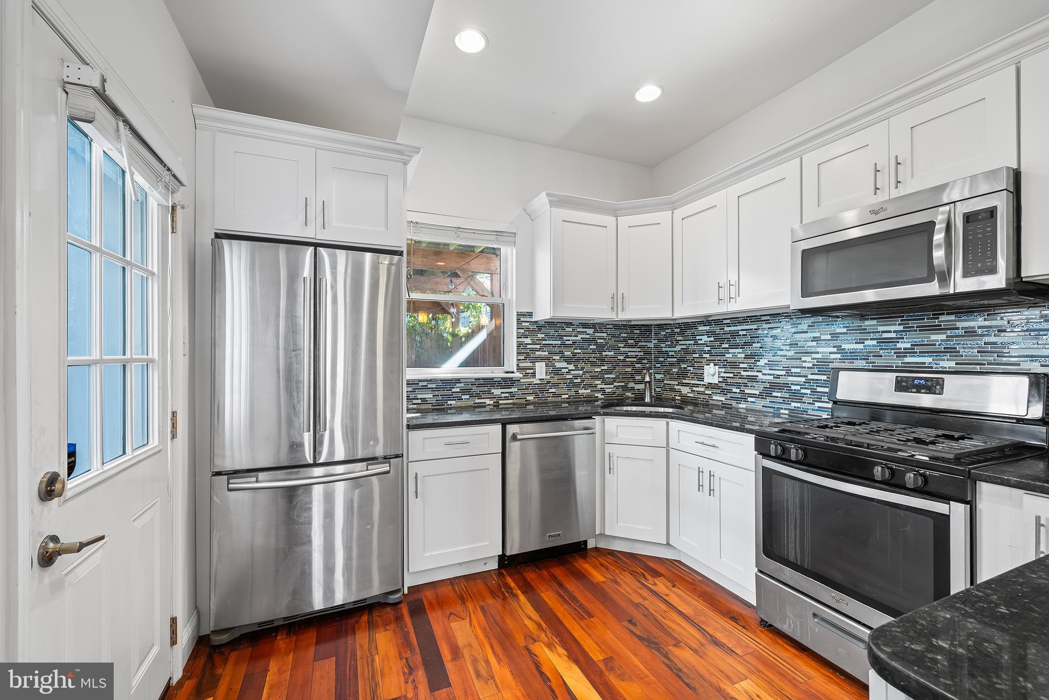 PORT RICHMOND - Residential