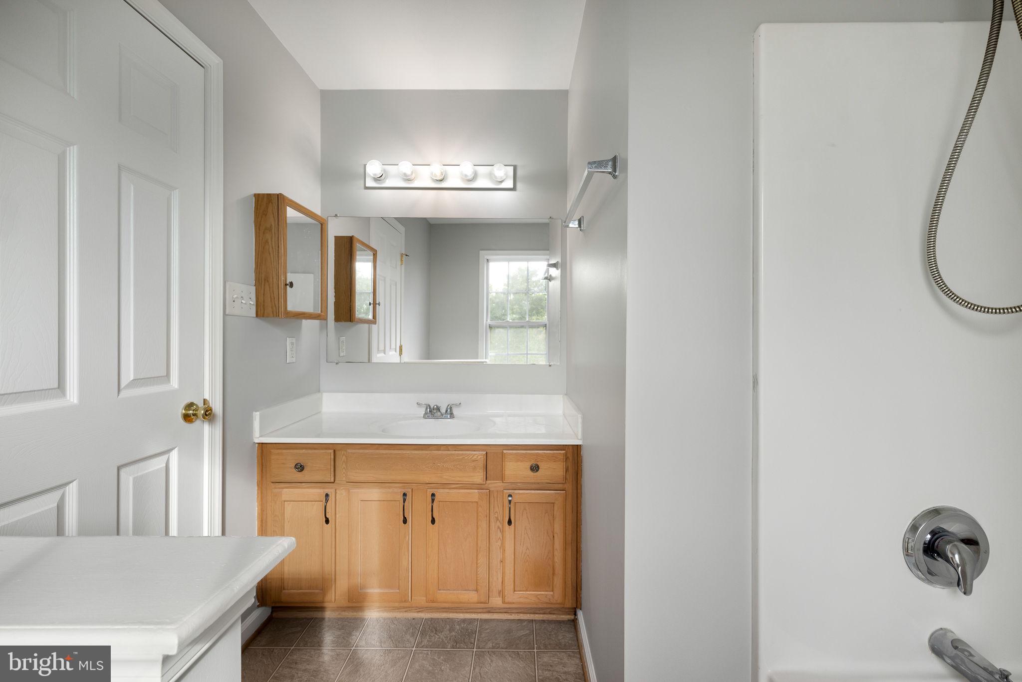 THE TOWNES OF RIDGEWAY - Residential