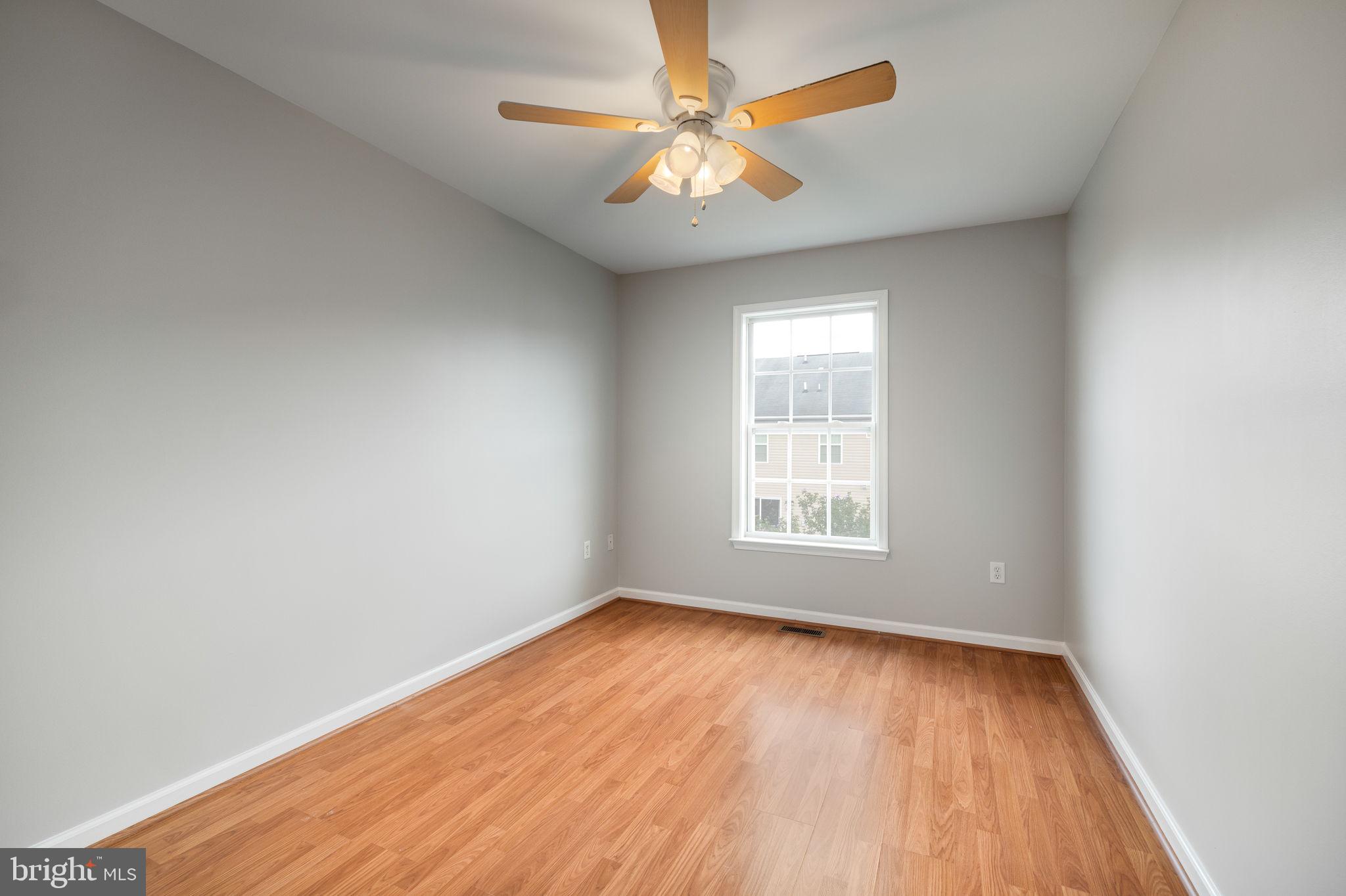 THE TOWNES OF RIDGEWAY - Residential