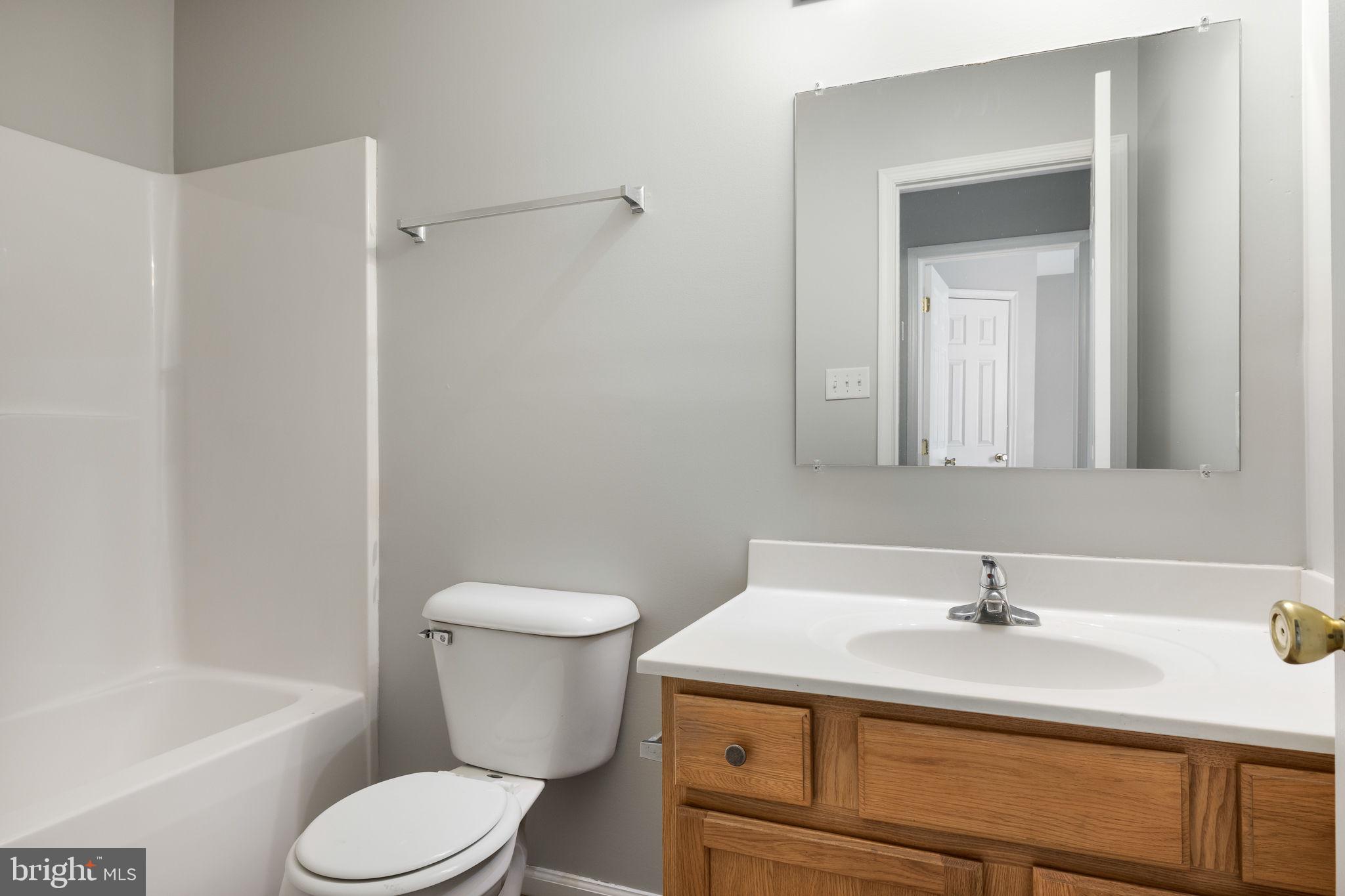 THE TOWNES OF RIDGEWAY - Residential