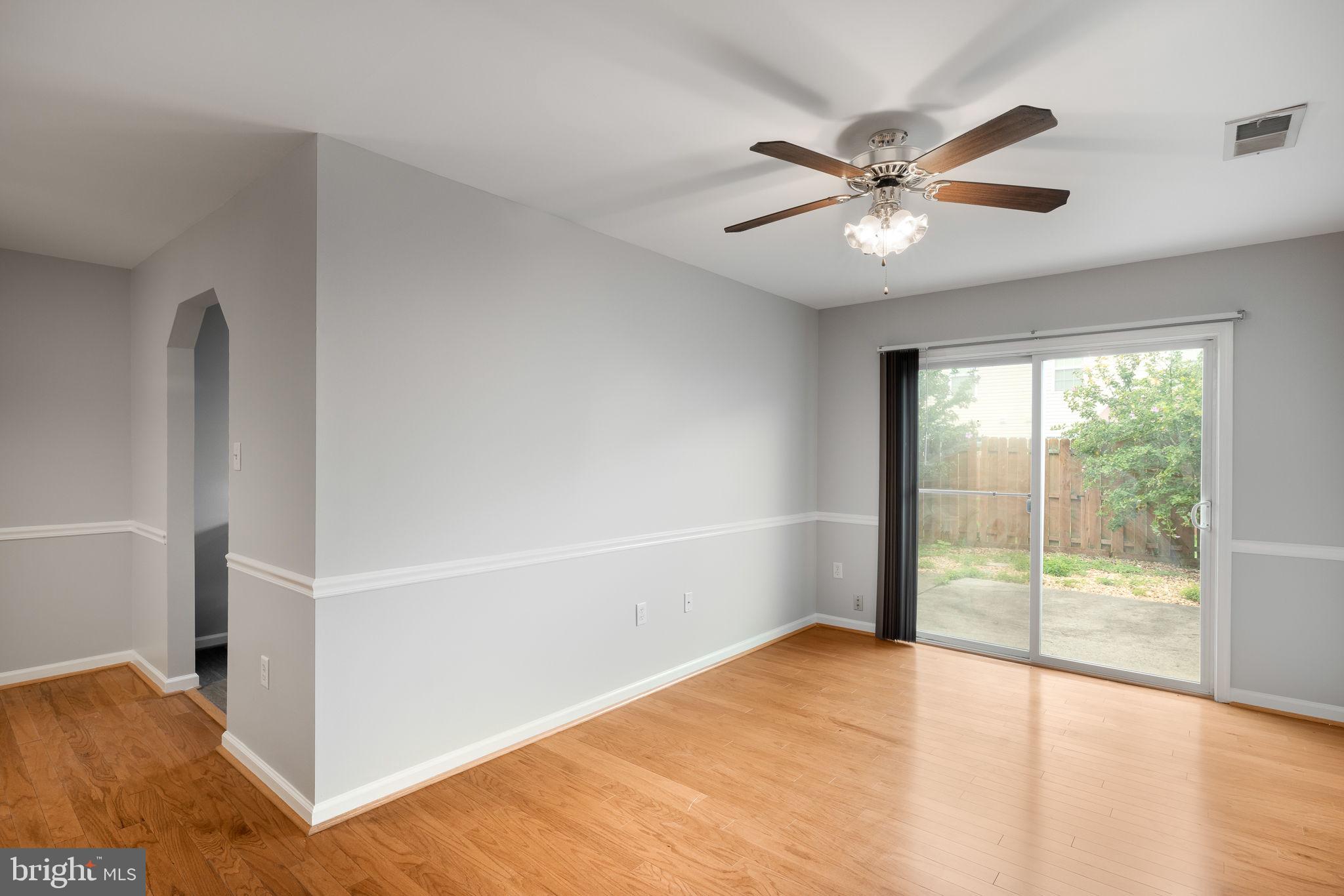 THE TOWNES OF RIDGEWAY - Residential