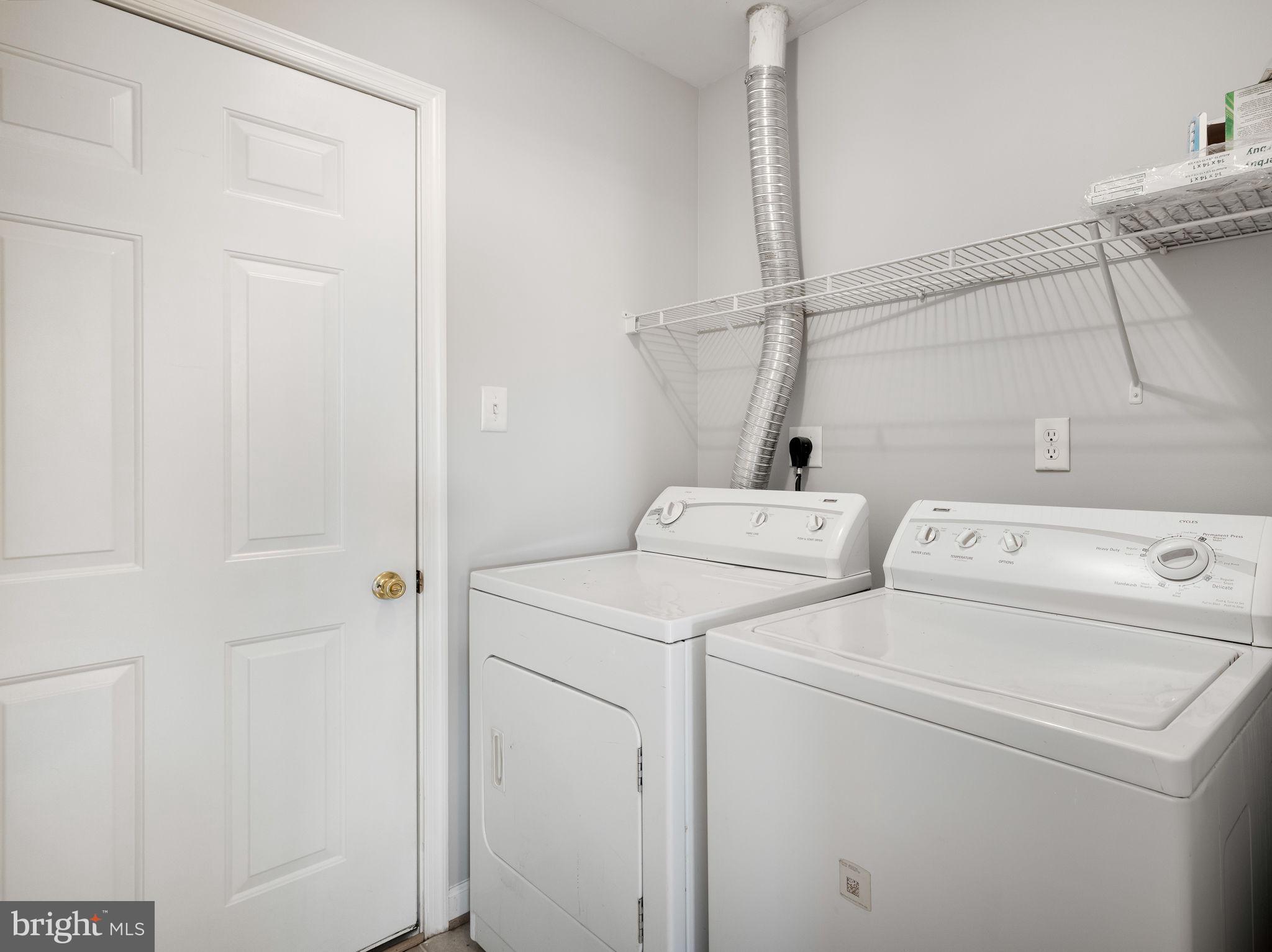 THE TOWNES OF RIDGEWAY - Residential