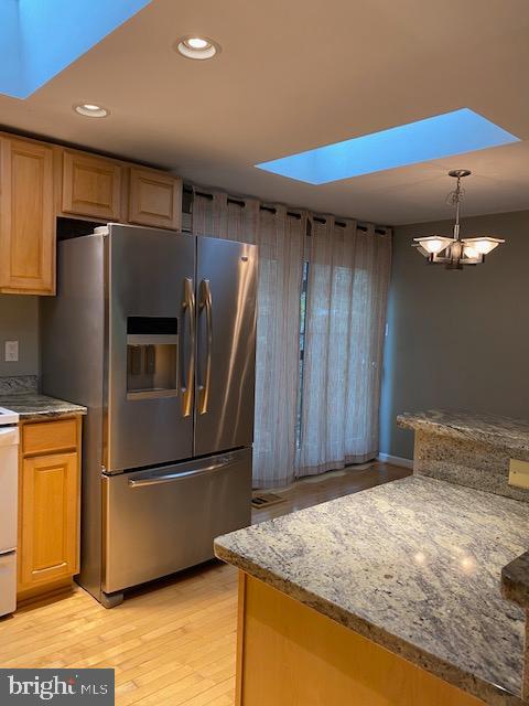 RESTON - Residential Lease