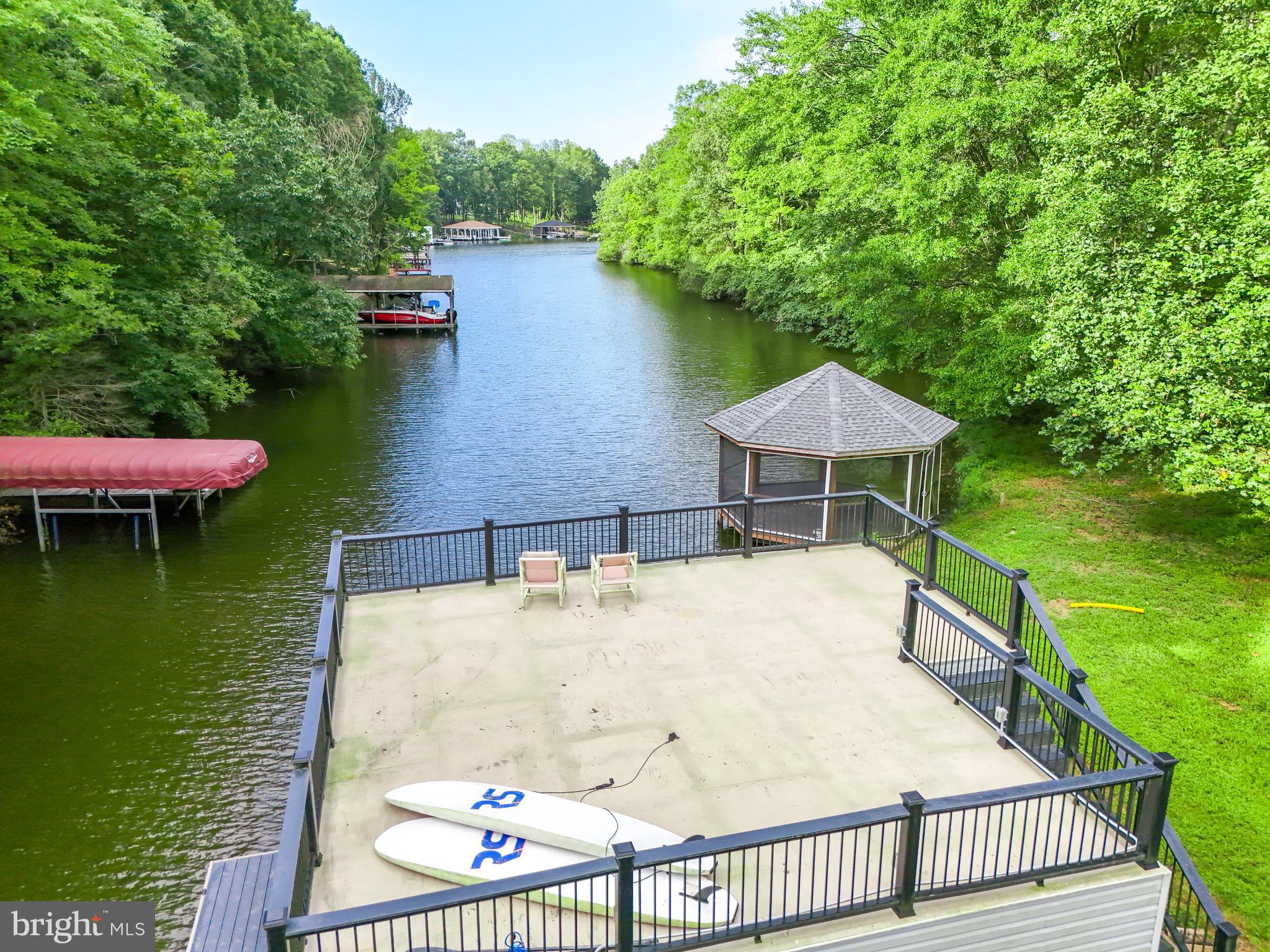 BEAR TREE COVE - Residential