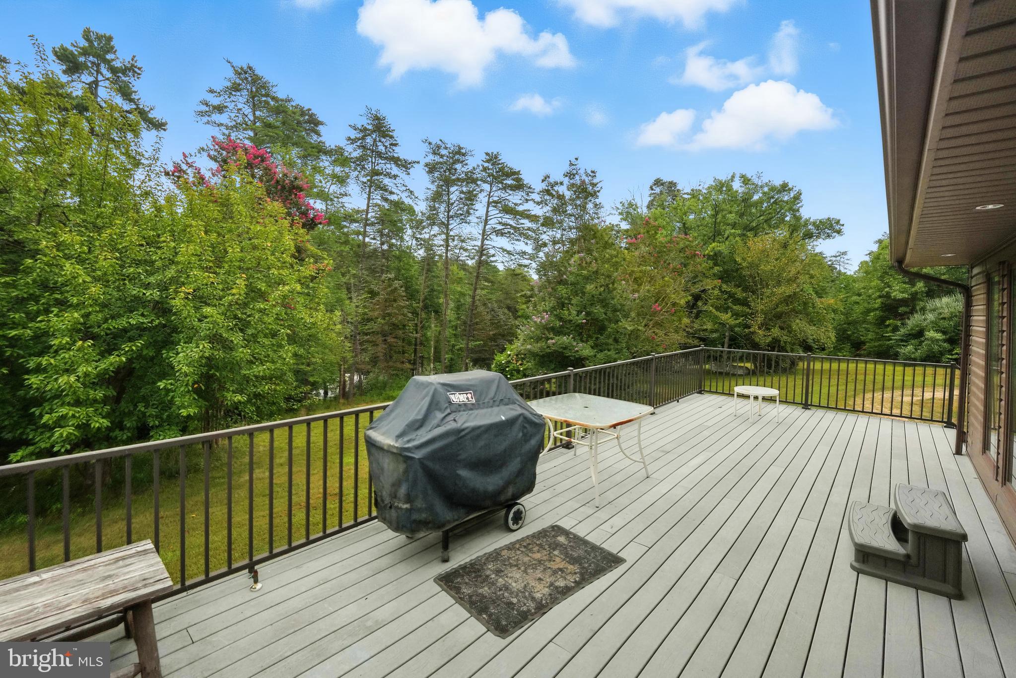 BEAR TREE COVE - Residential