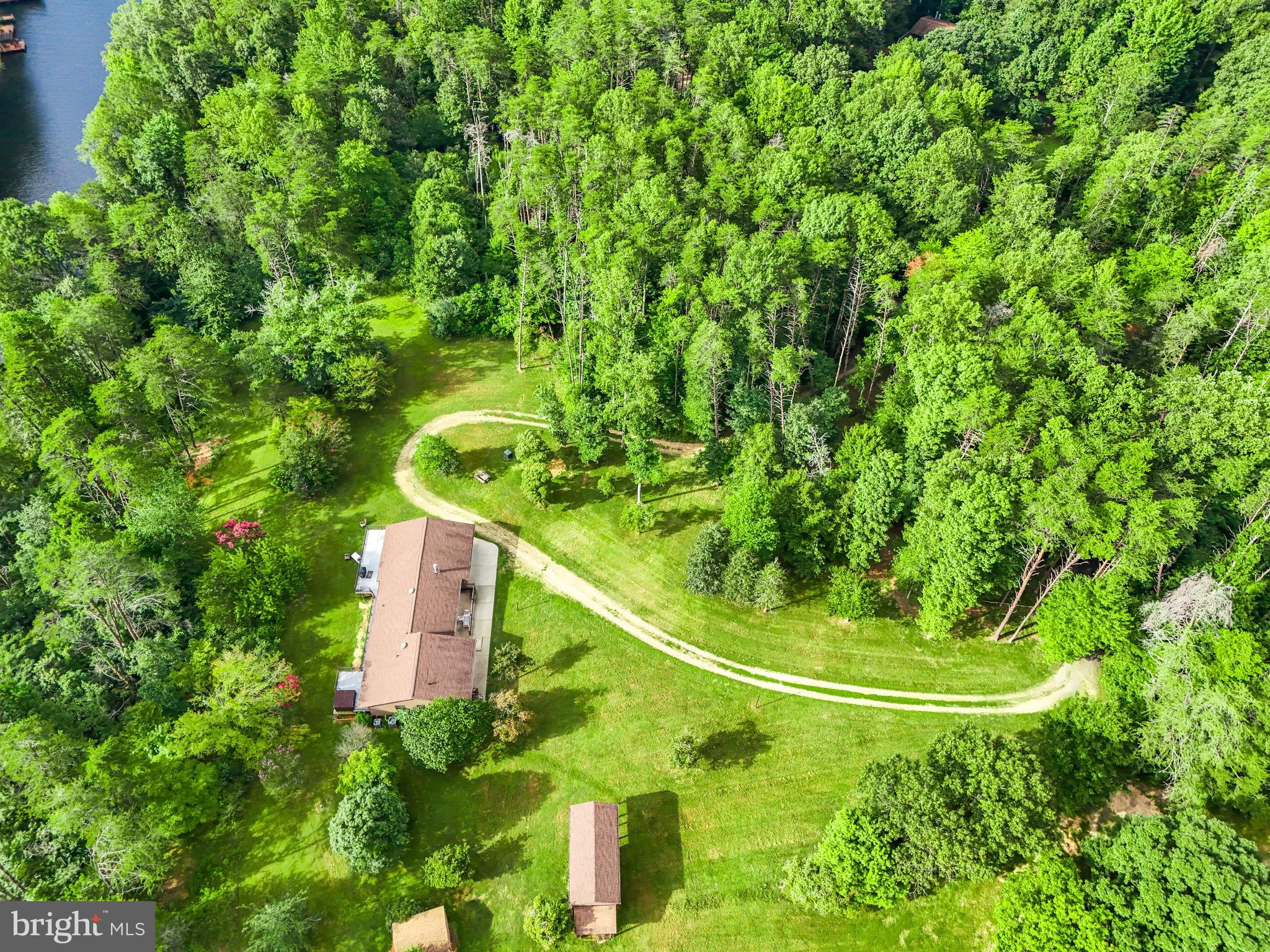 BEAR TREE COVE - Residential