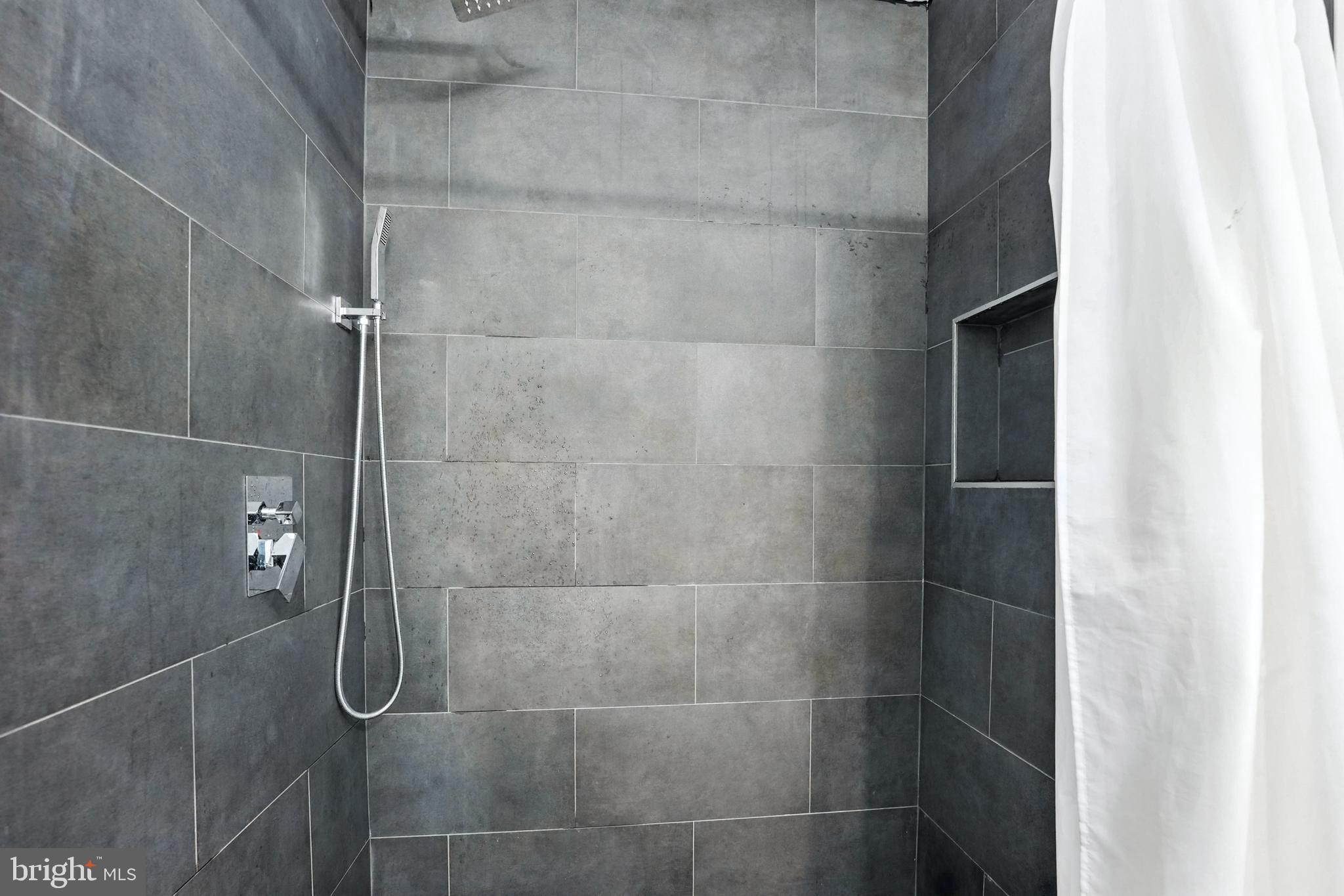 BEAR TREE COVE - Residential