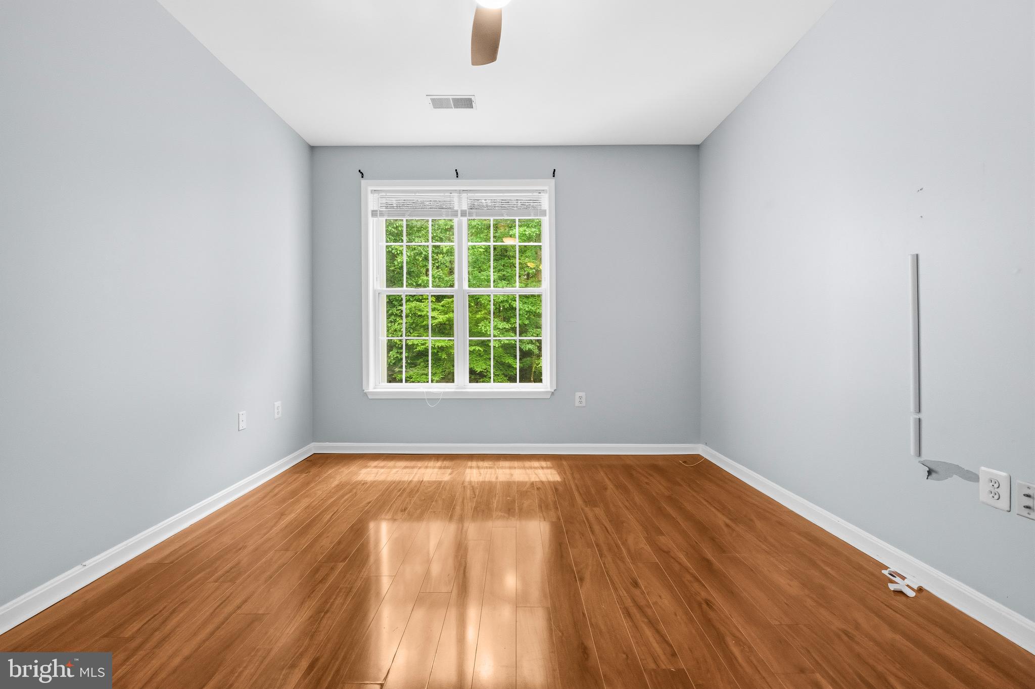 WOODLAND LAKE CONDO - Residential