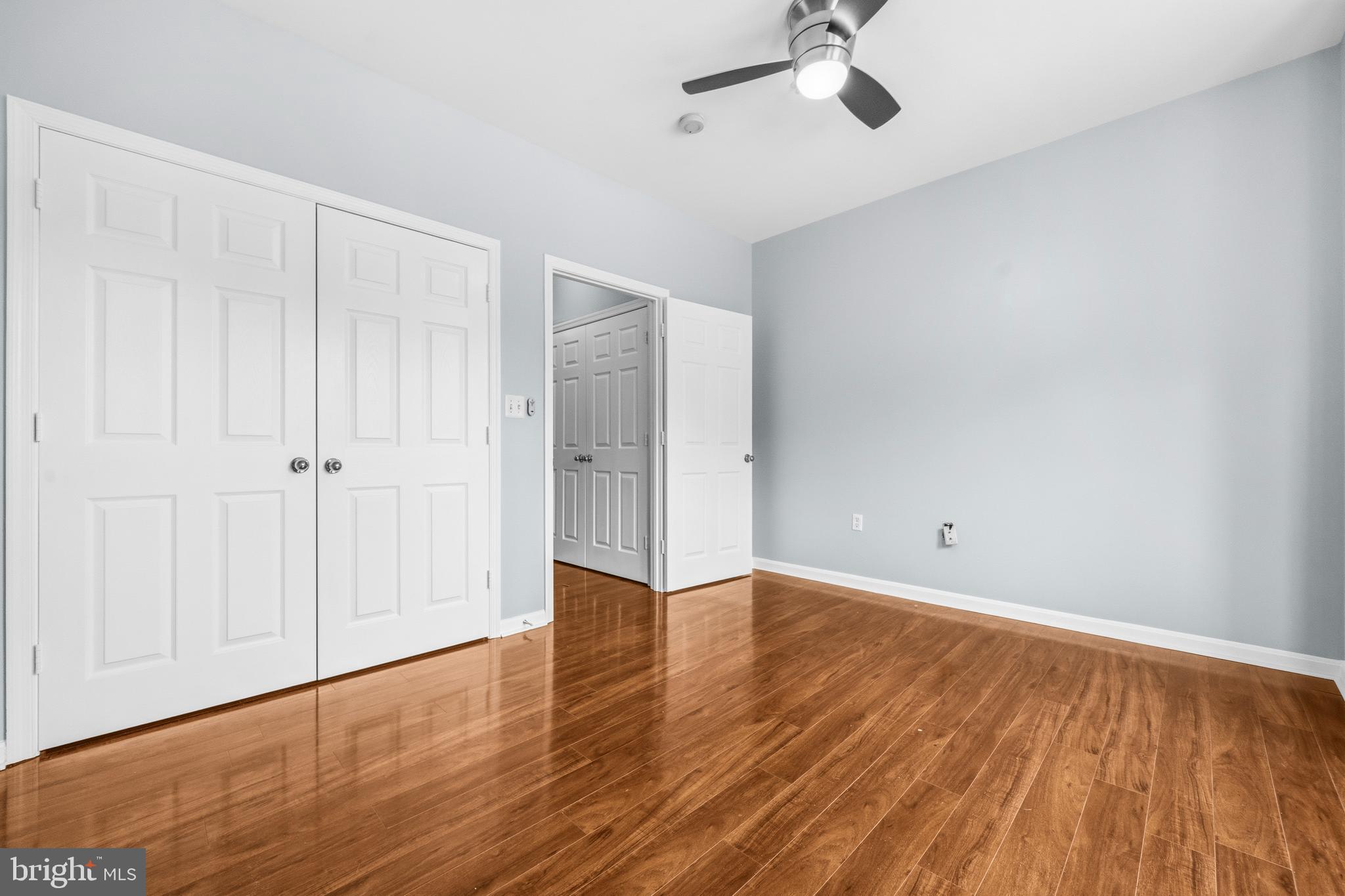 WOODLAND LAKE CONDO - Residential