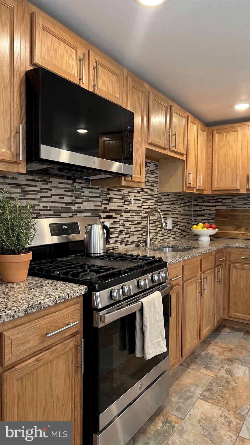 PARKSIDE - Residential