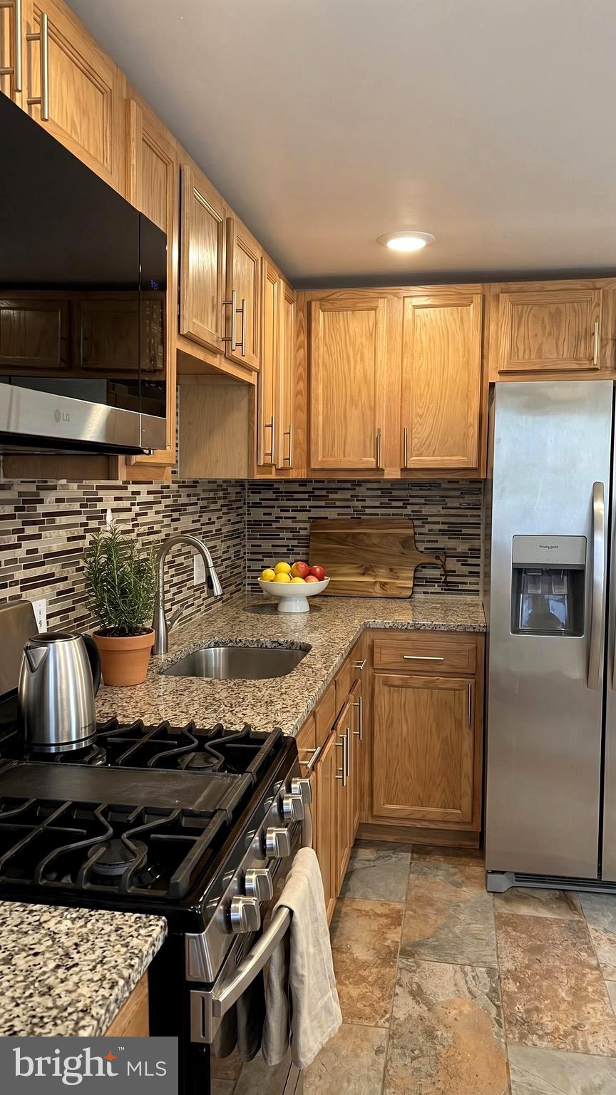 PARKSIDE - Residential