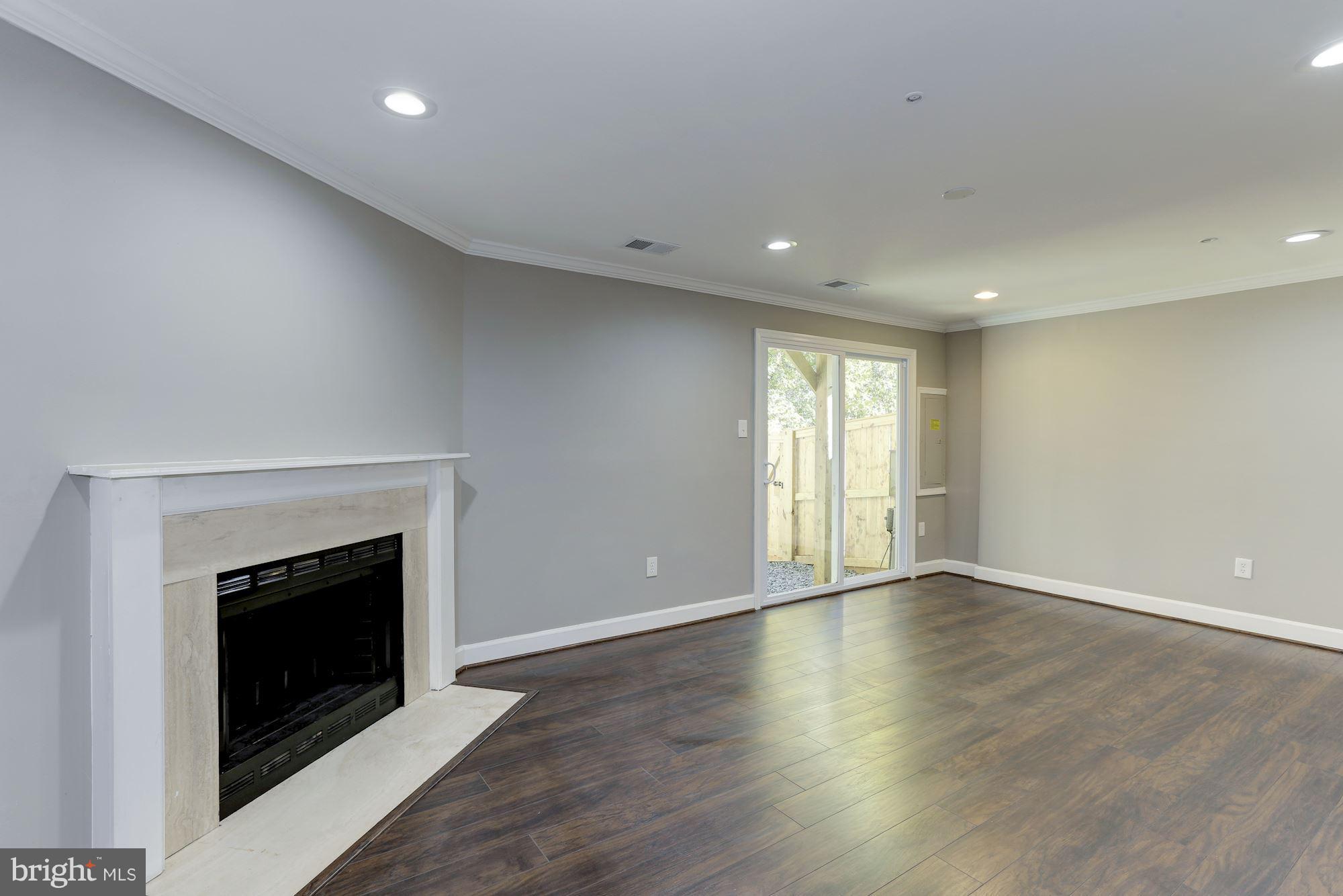 THE MEADOWS OF MANOR FARMS - Residential