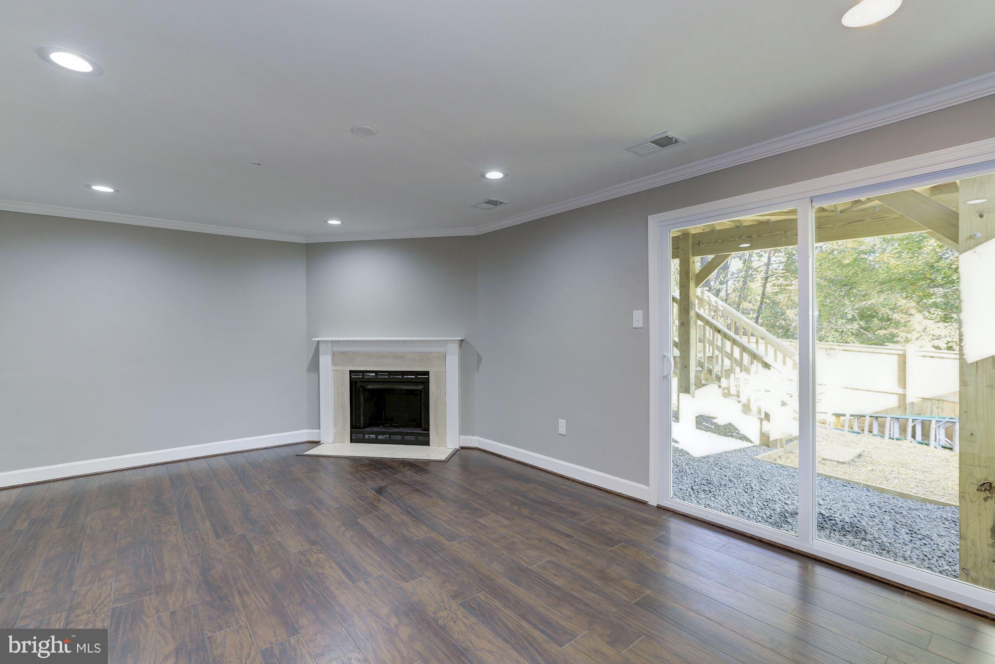 THE MEADOWS OF MANOR FARMS - Residential