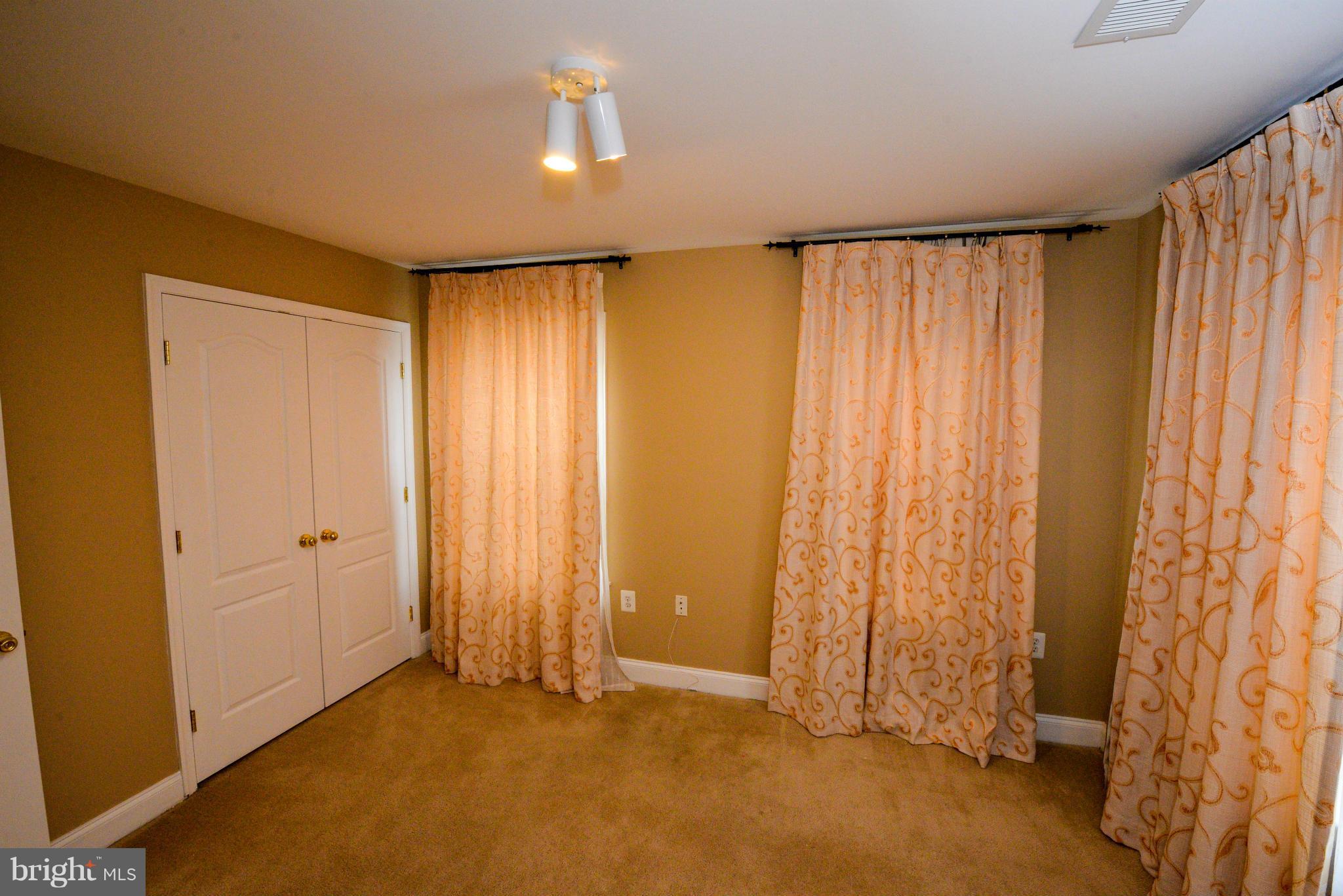 BRUNTON - Residential