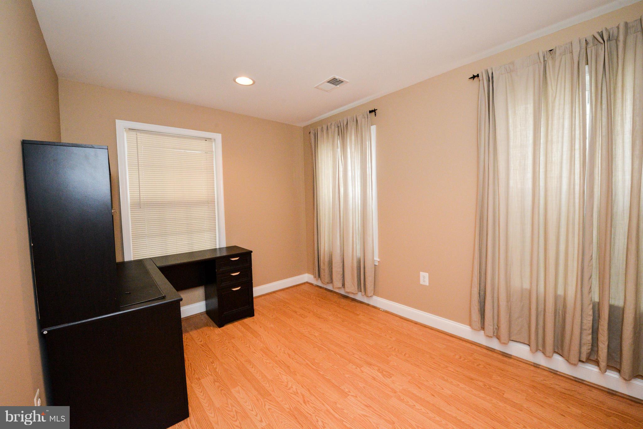 BRUNTON - Residential