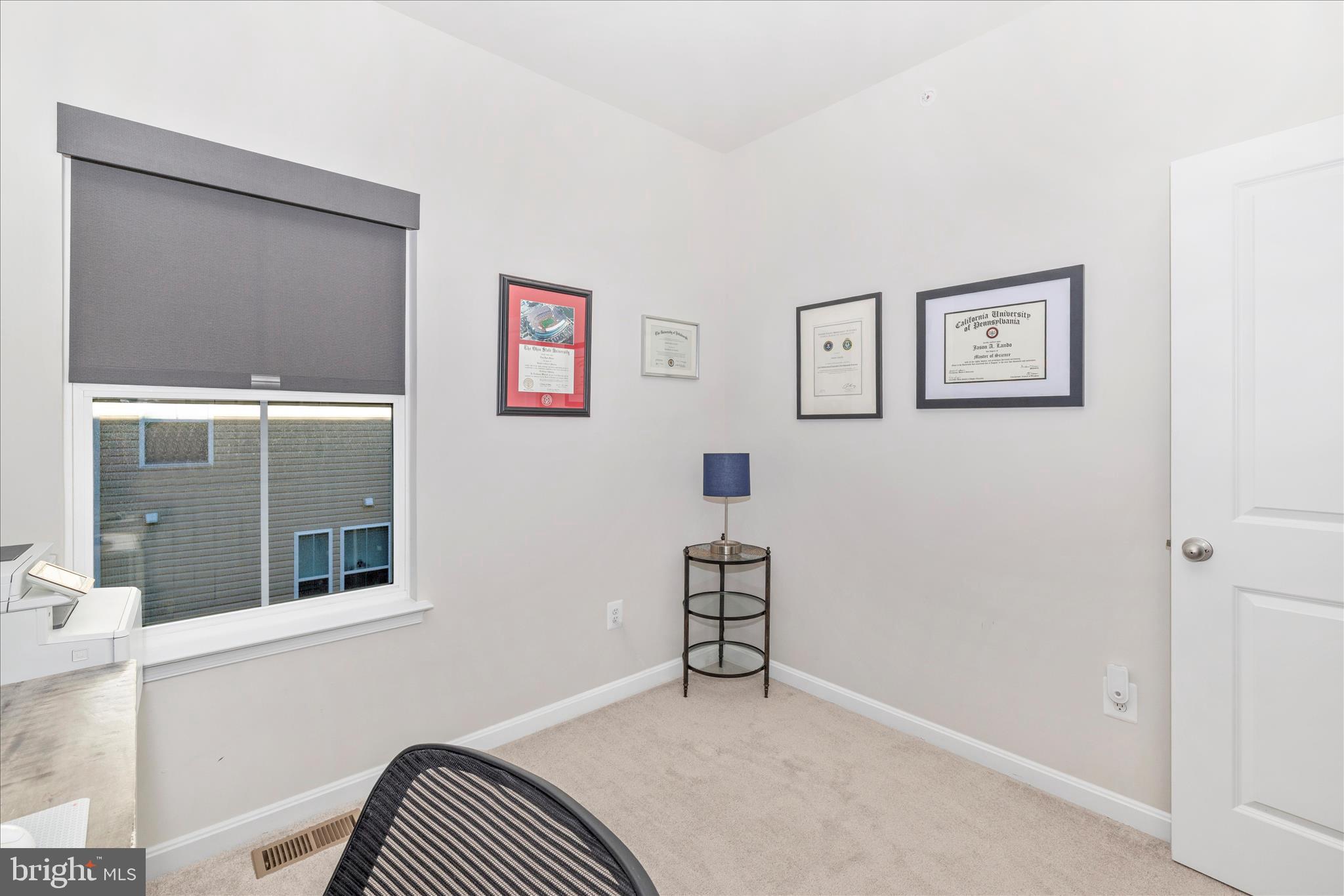 TOWNS AT MARKET COMMONS - Residential