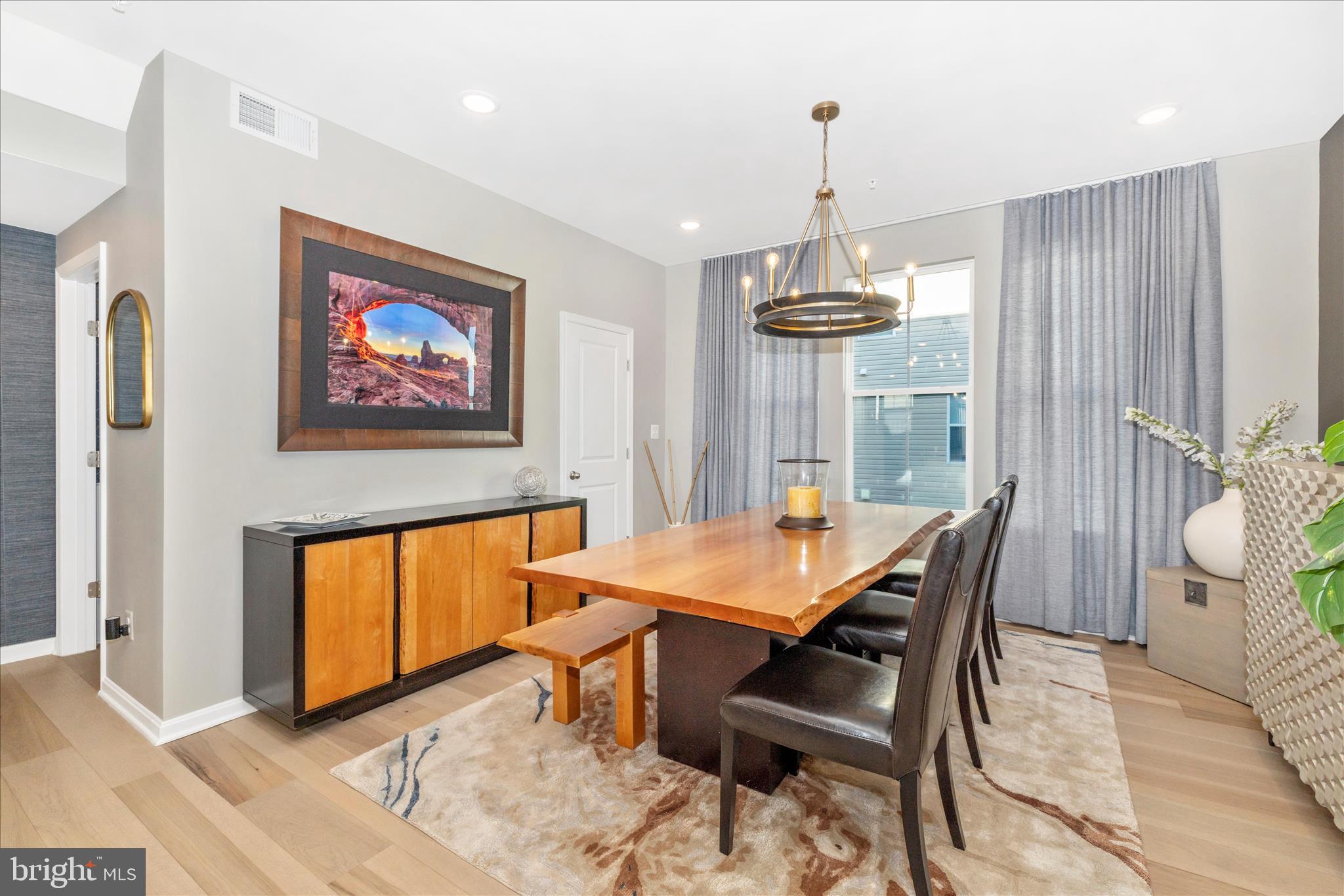 TOWNS AT MARKET COMMONS - Residential