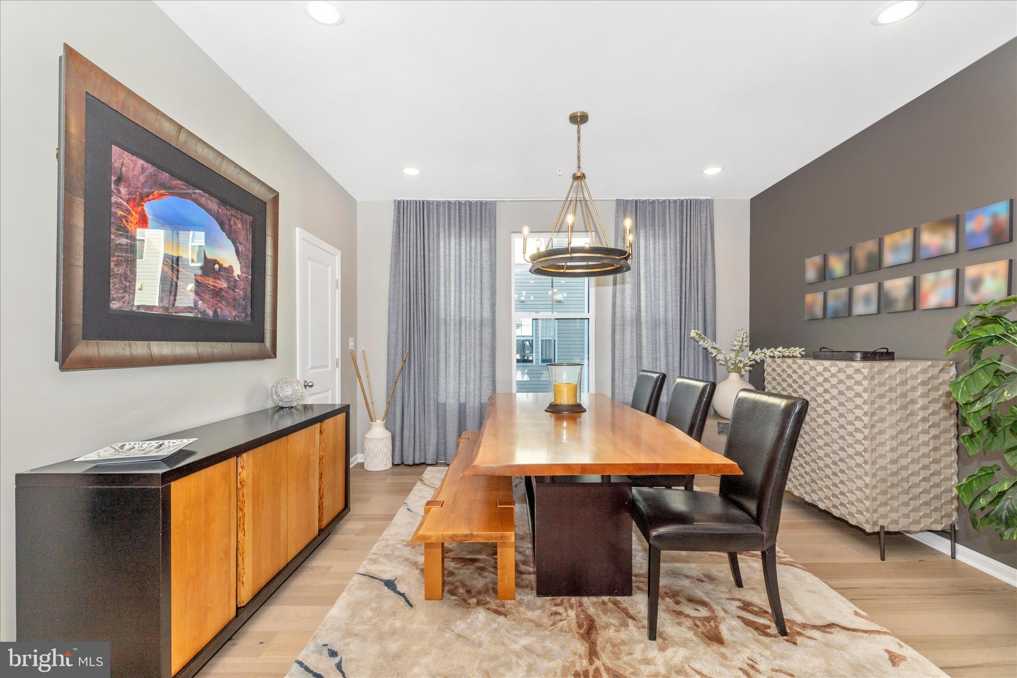 TOWNS AT MARKET COMMONS - Residential