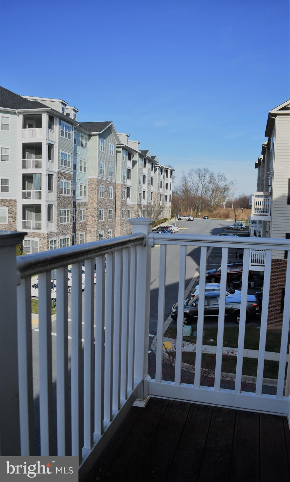 MARKET SQUARE - Residential Lease