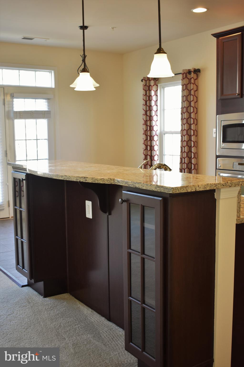 MARKET SQUARE - Residential Lease