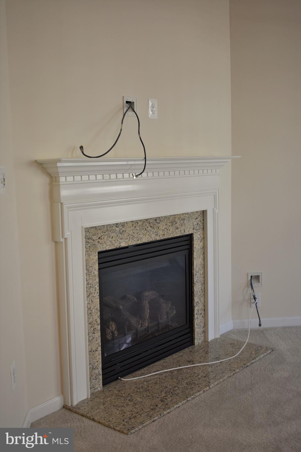 MARKET SQUARE - Residential Lease