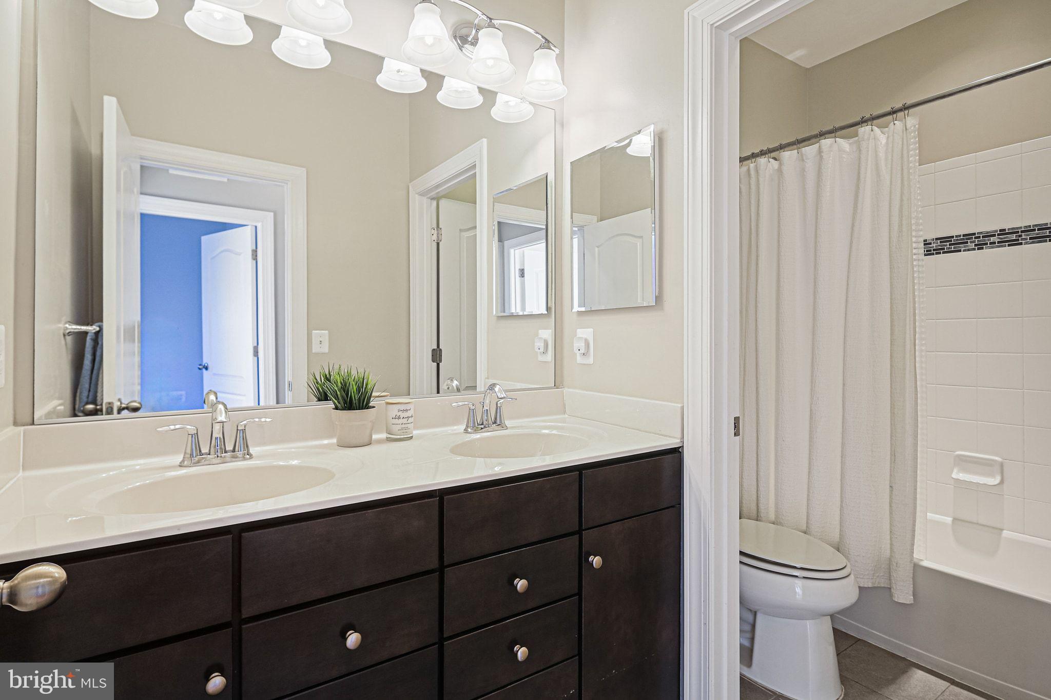 ASHERS FARM - Residential