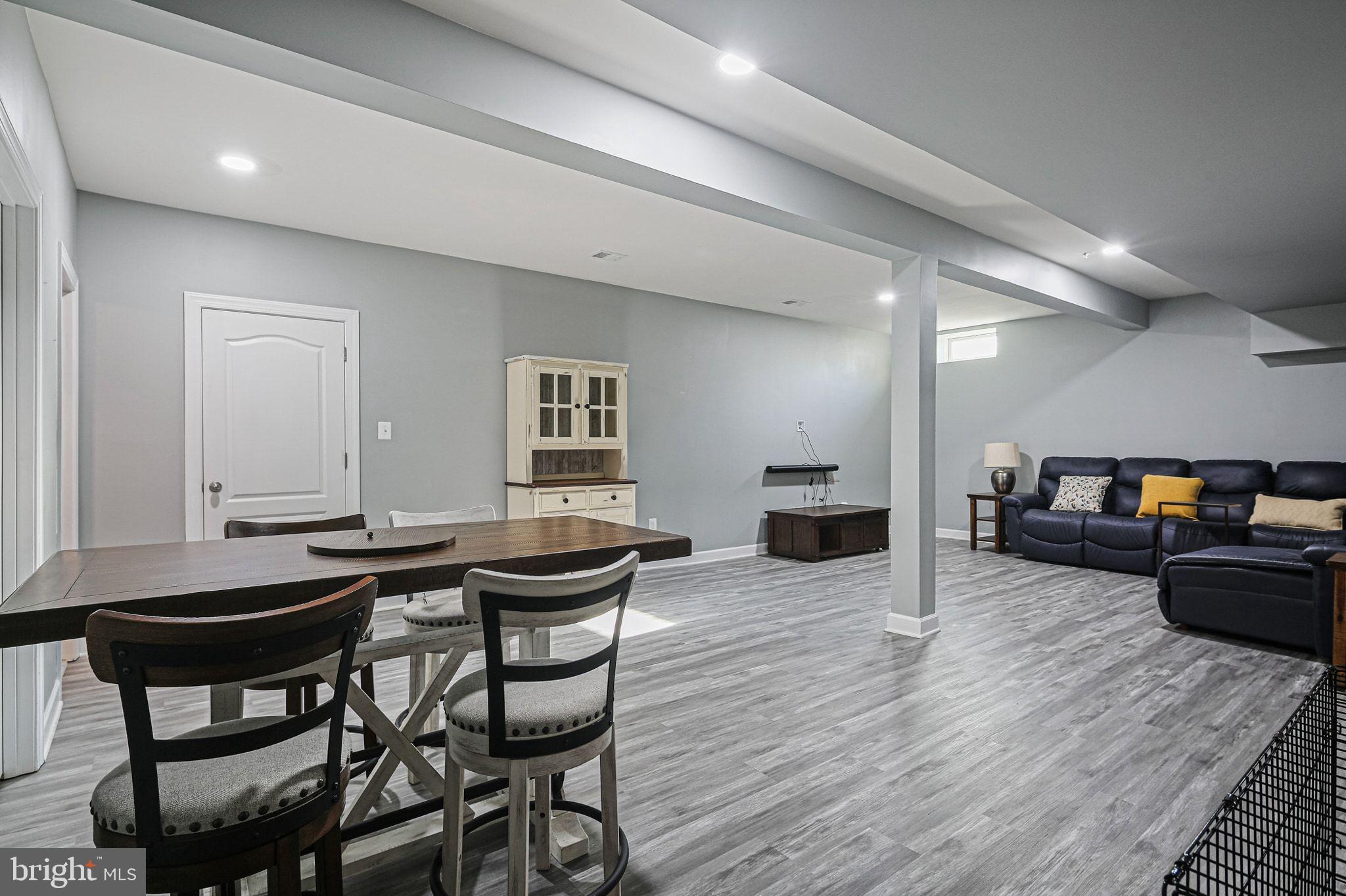 ASHERS FARM - Residential