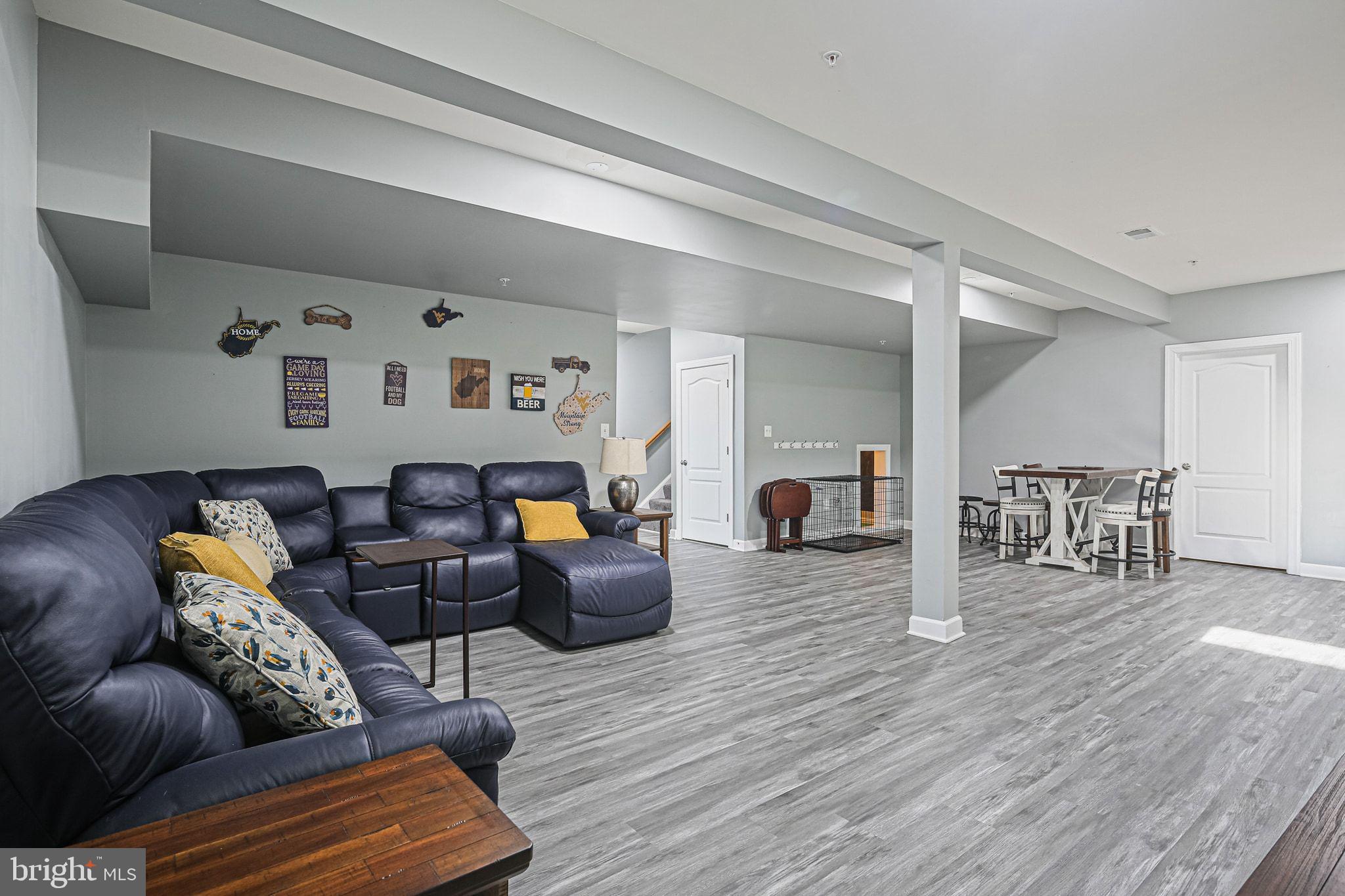 ASHERS FARM - Residential
