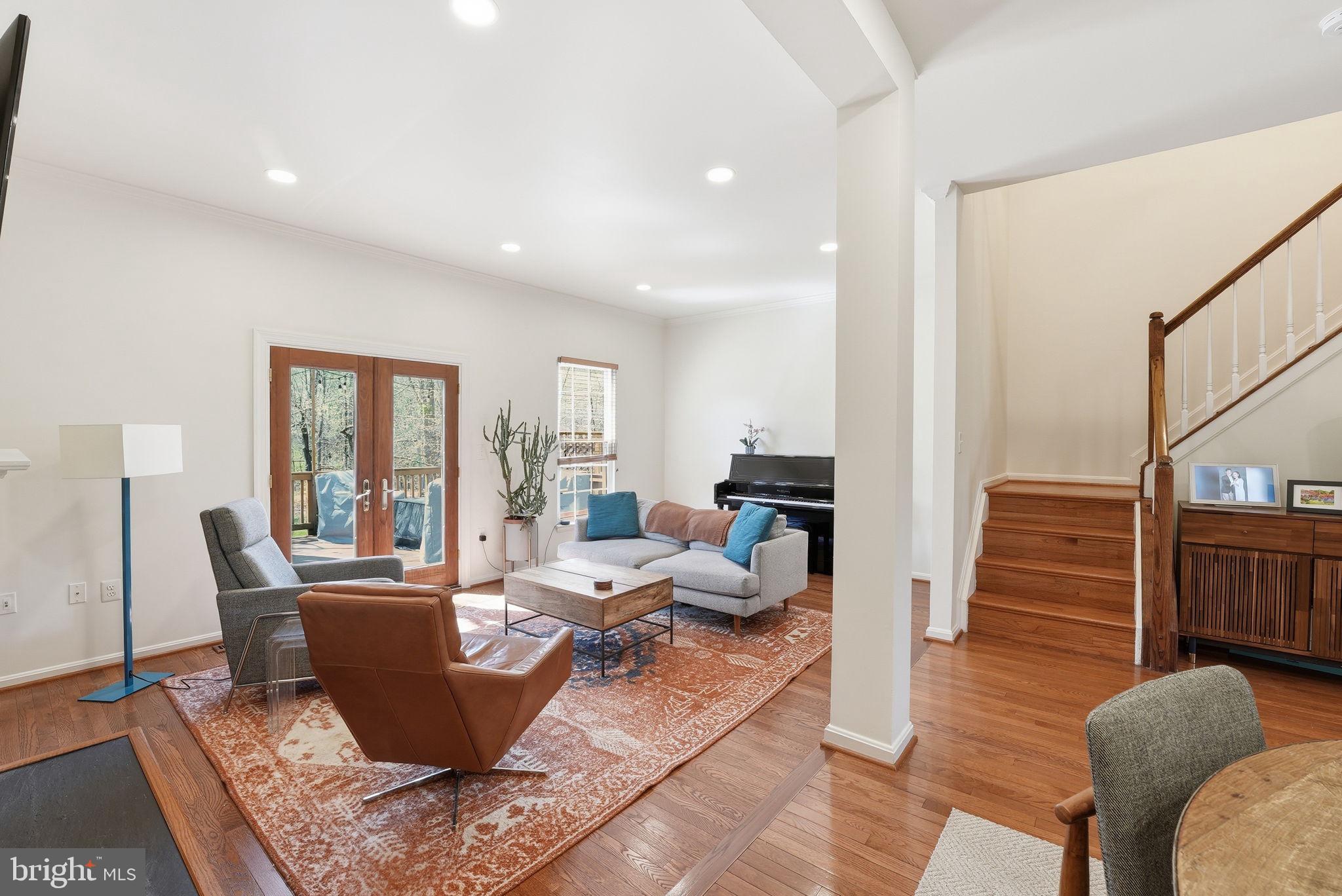 ROCKPOINTE - Residential