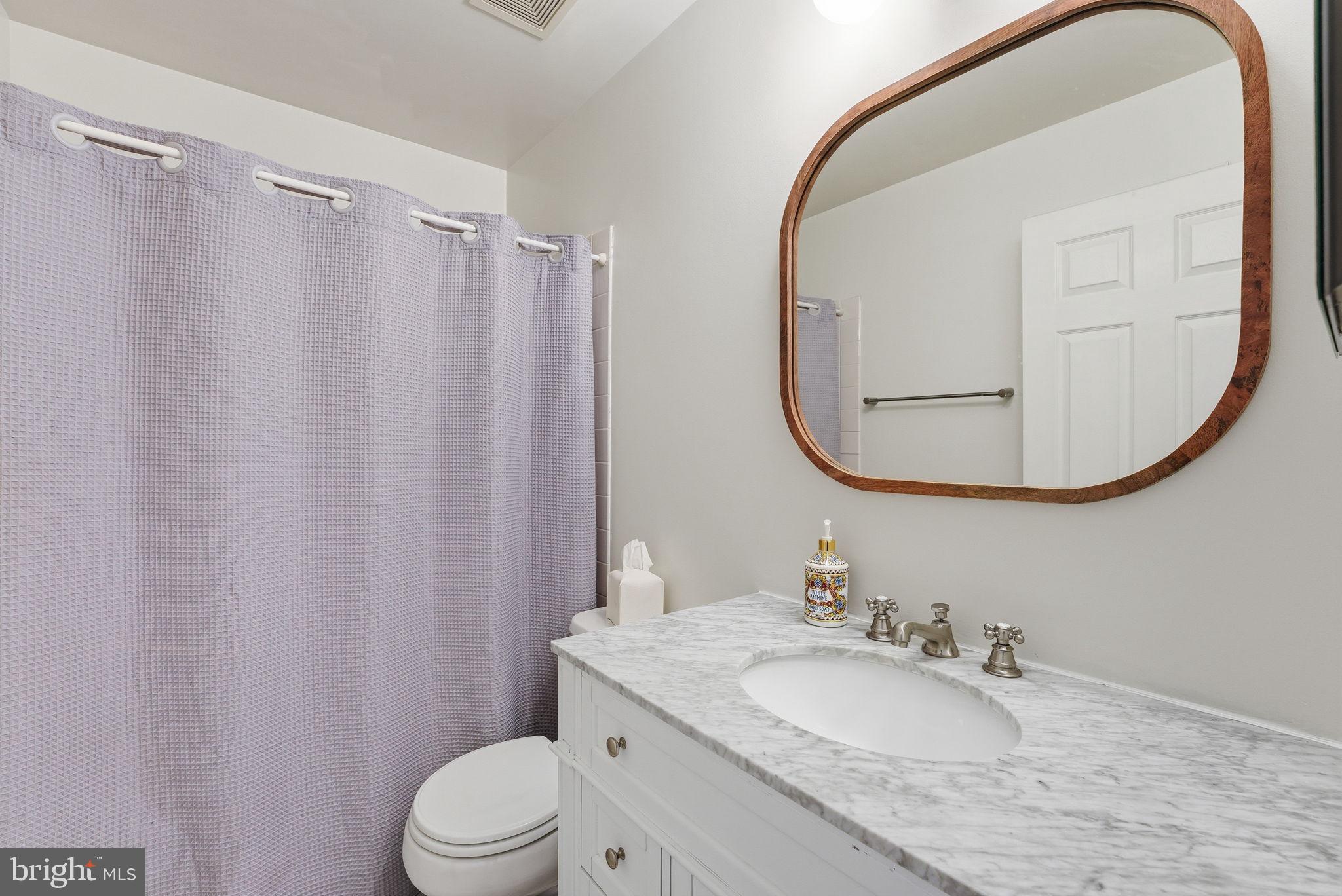 ROCKPOINTE - Residential