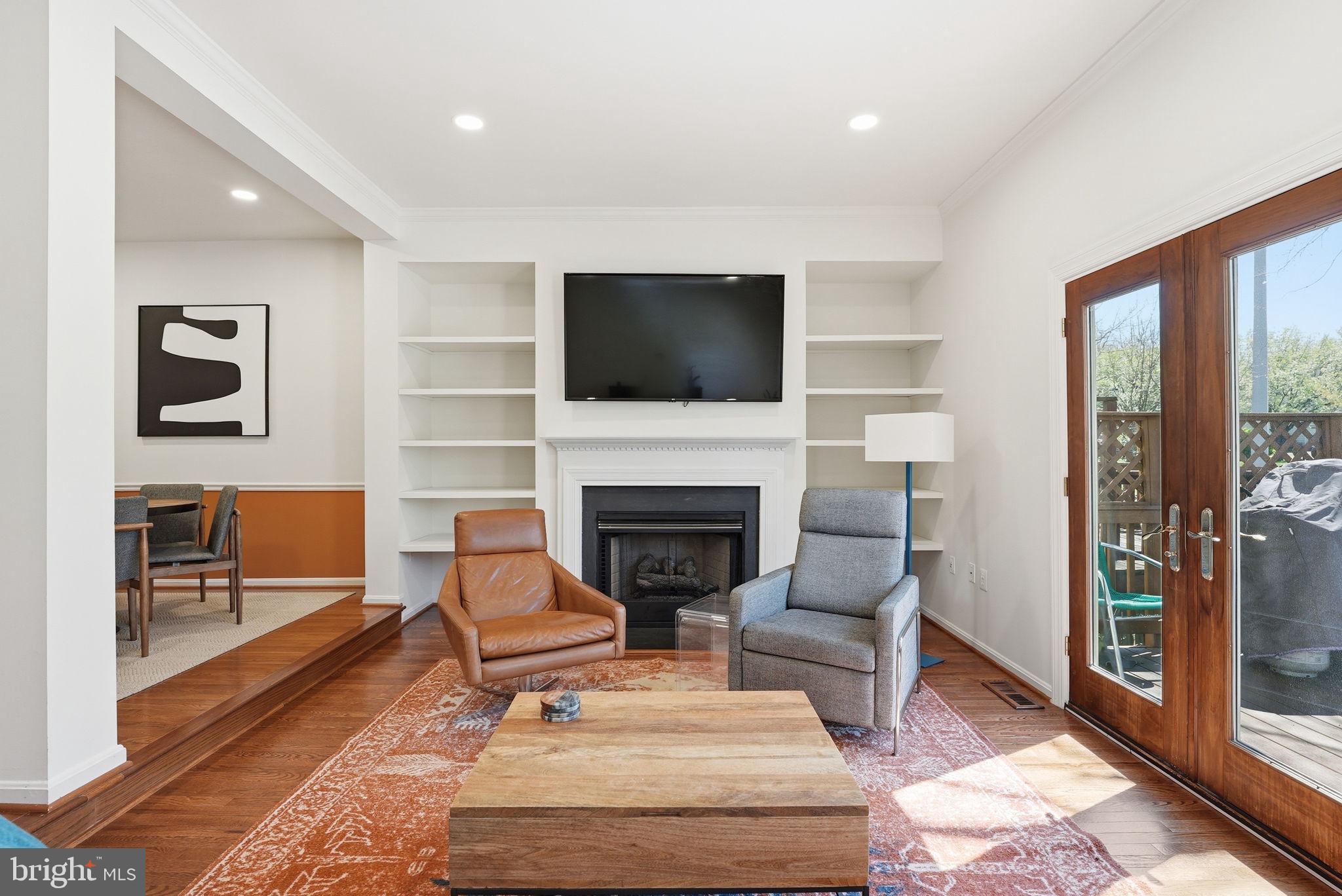 ROCKPOINTE - Residential